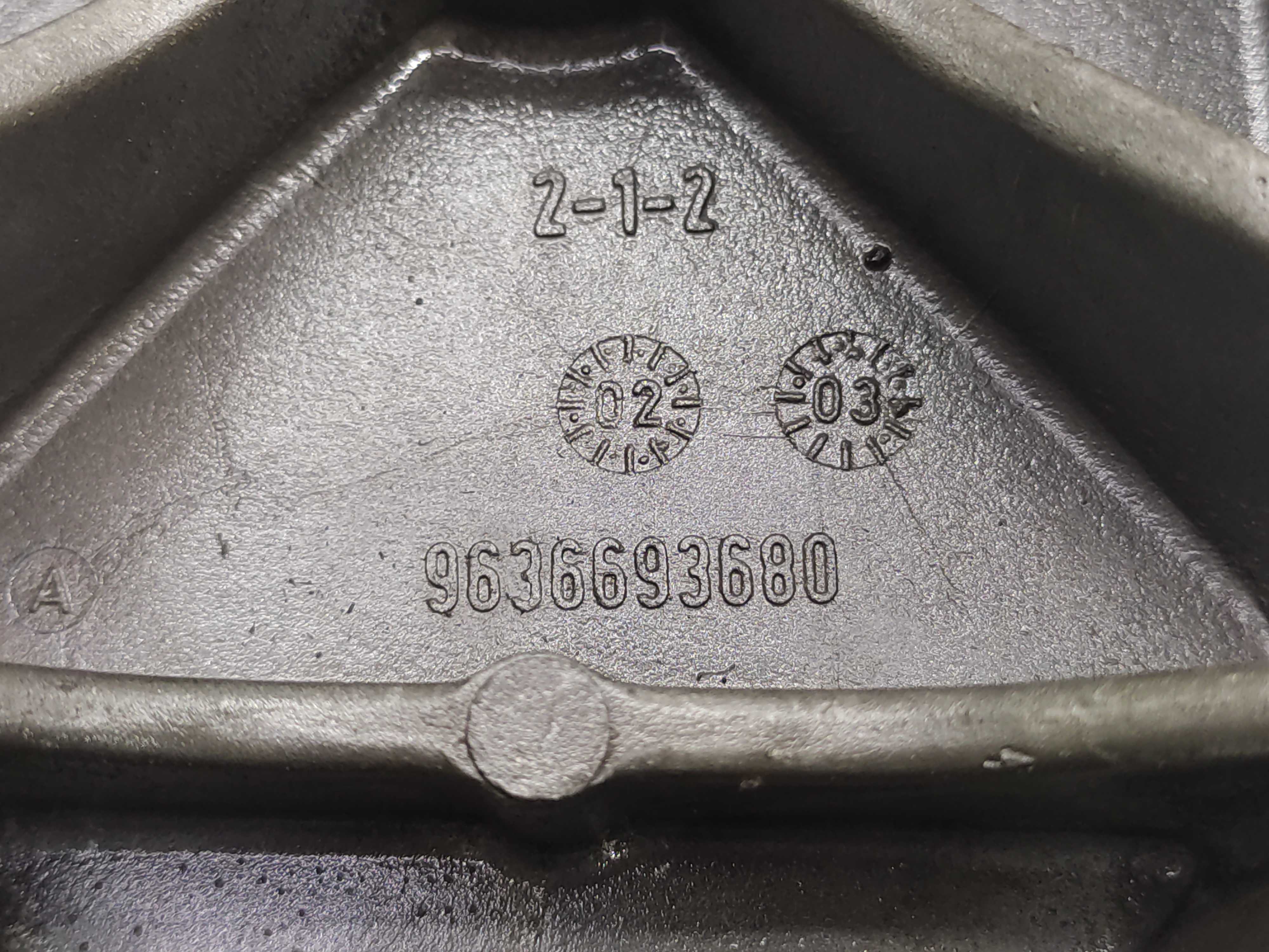 Suporte Compressor Citroen C3 1.6 16v 2004 2005 9236693680 3