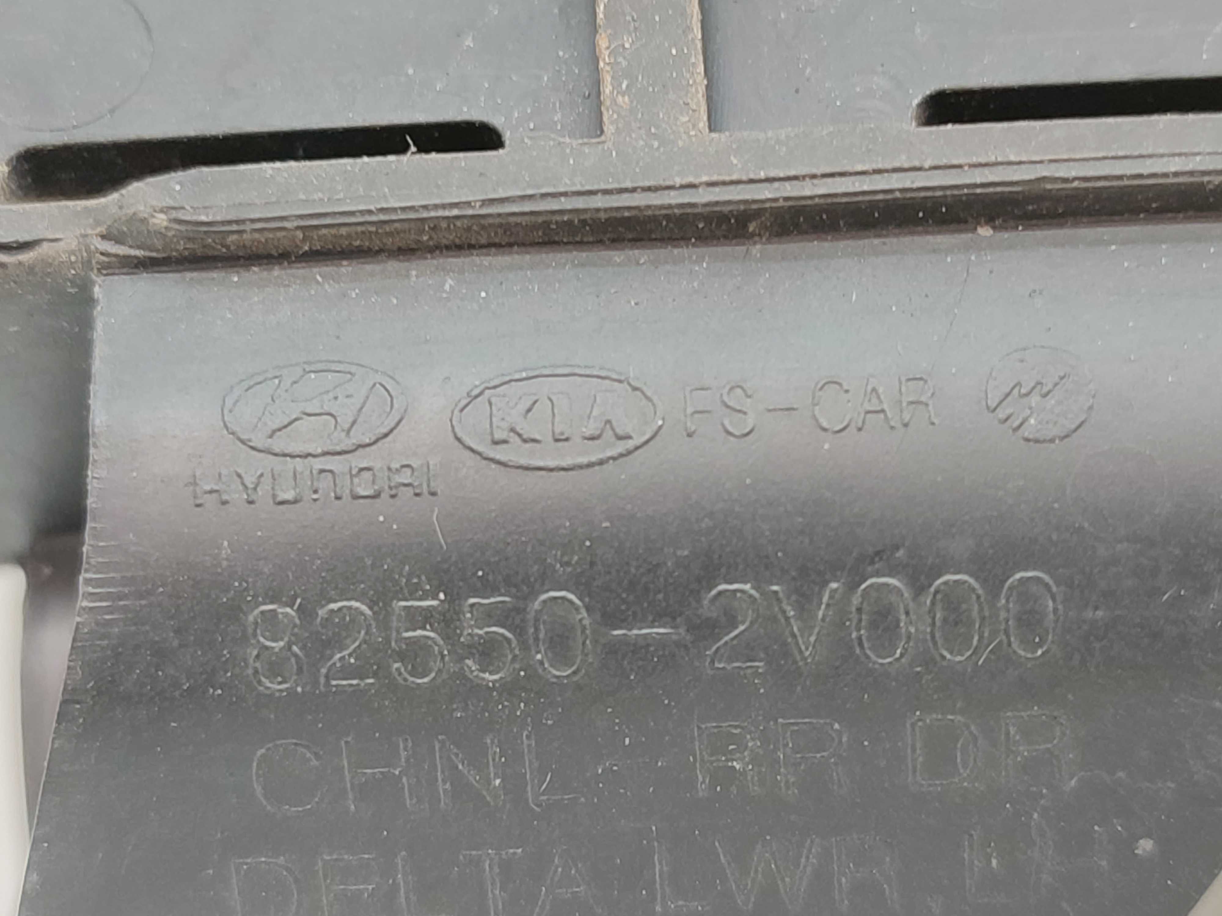 Guia Vidro Porta Dianteira Esquerda Hyundai Veloster 2011 12 Preto 3