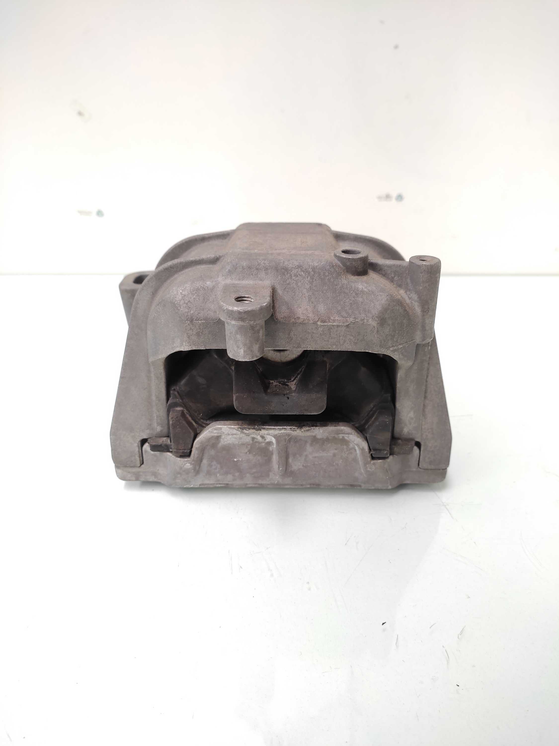 Coxim Superior Motor Lado Direito Vw Golf 1.4 Tsi 2015 2014 2