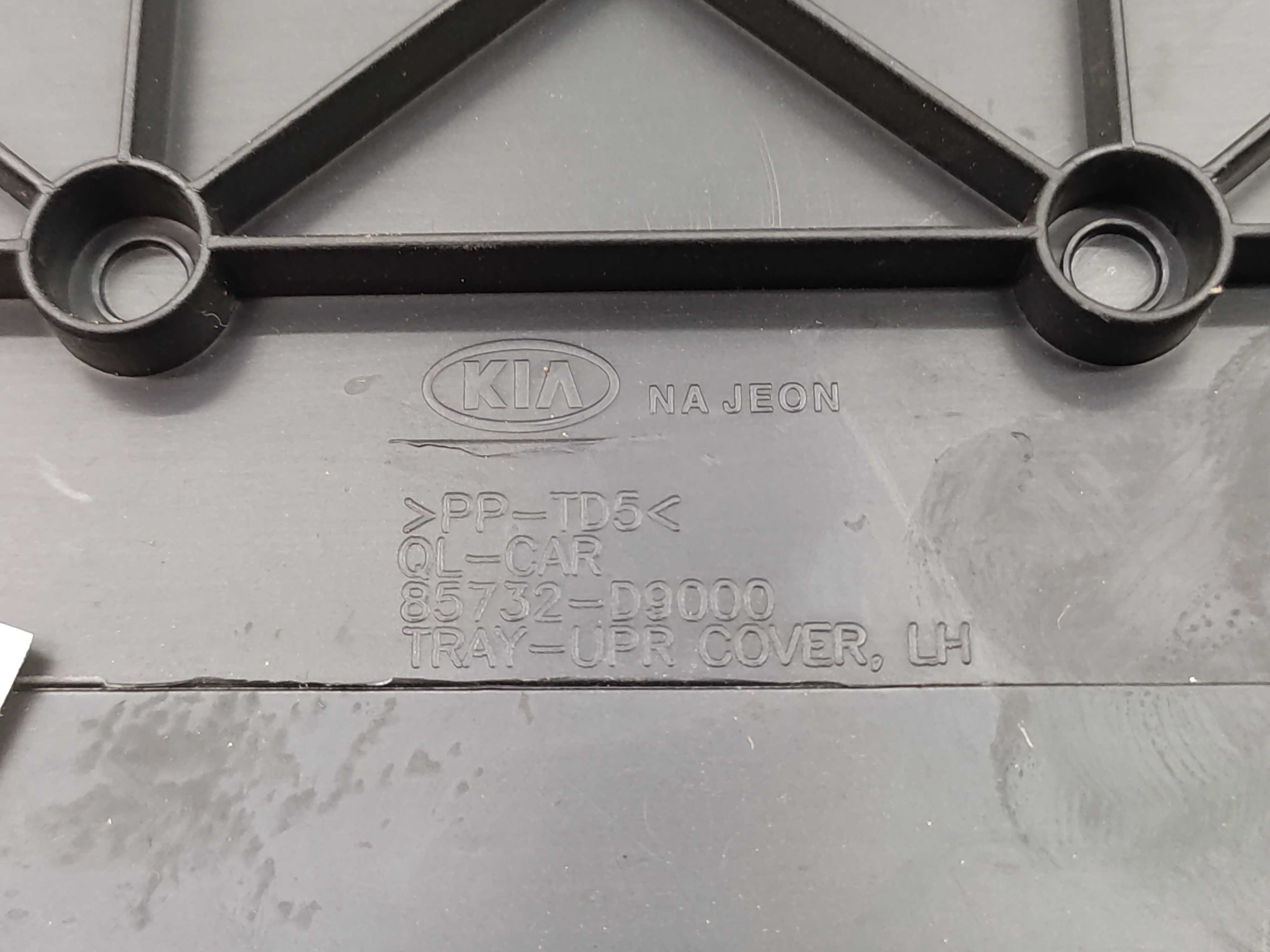 Acabamento Esquerdo Forro Porta Malas Kia Sportage 2018 2019 3