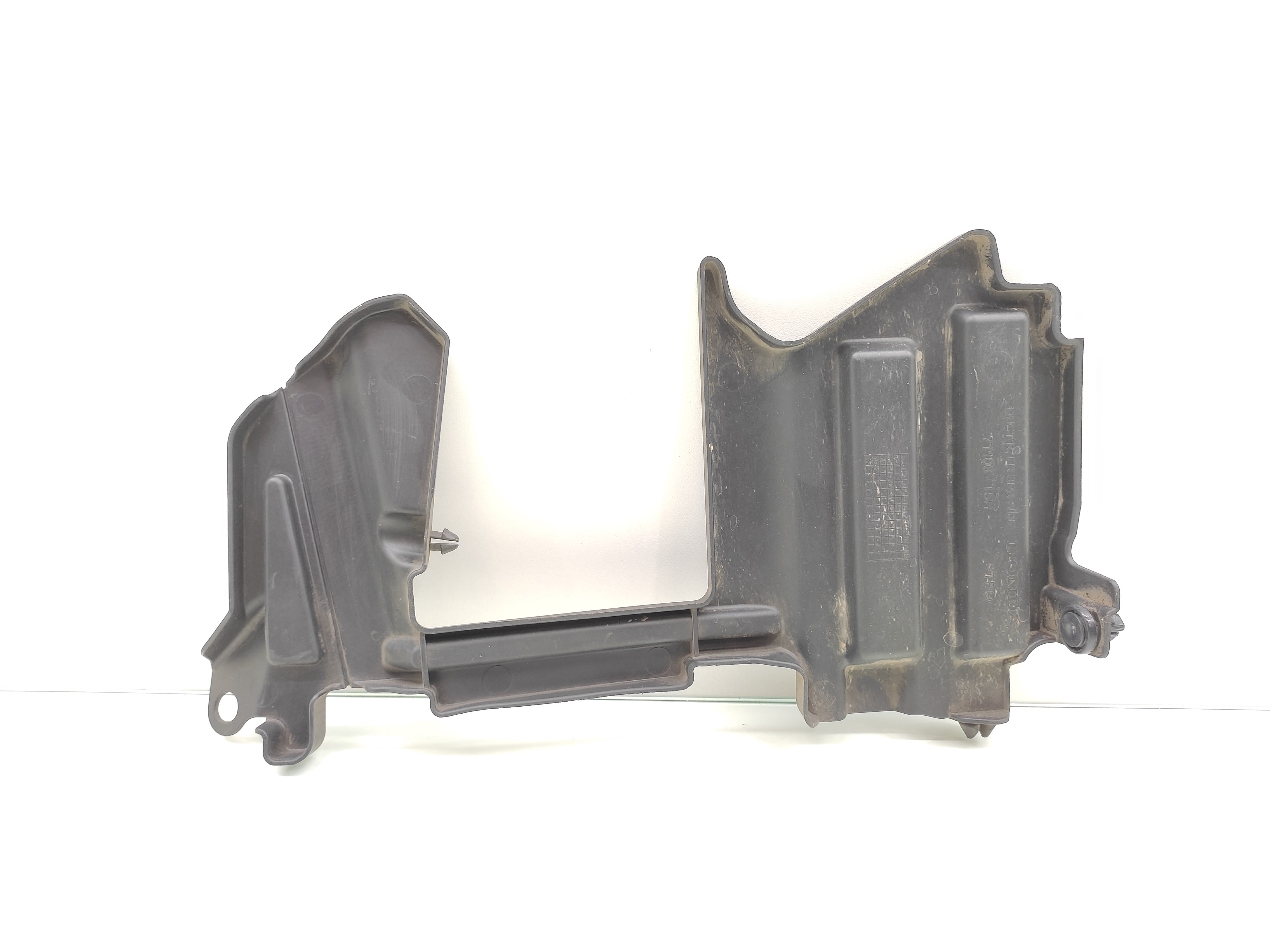 Defletor Radiador Ld Esquerdo Honda Fit 1.5 2016 2017 2018 2