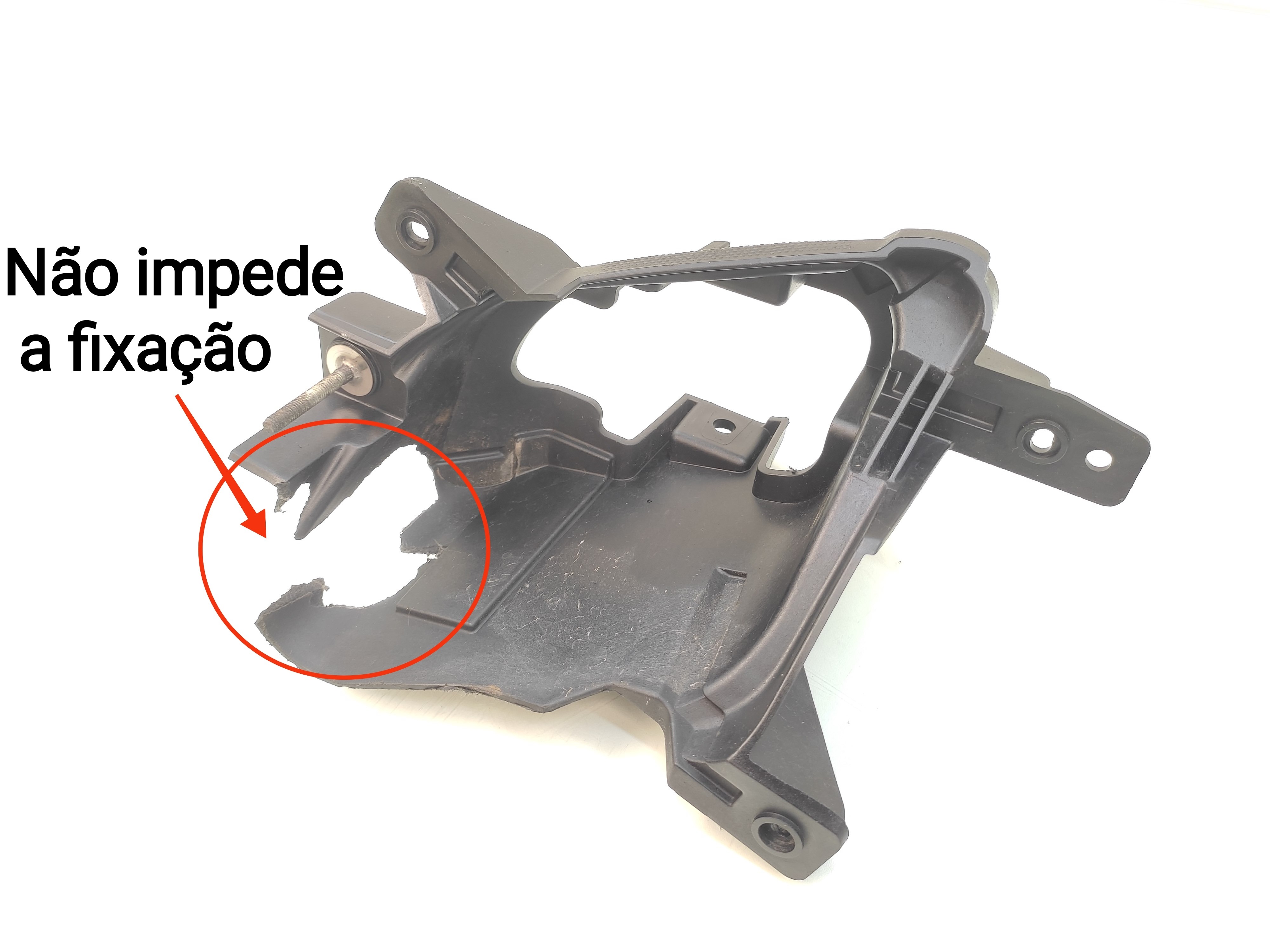 Suporte Farol Milha Direito Kia Sportage 2011 Com Detalhe Preto Direito 1