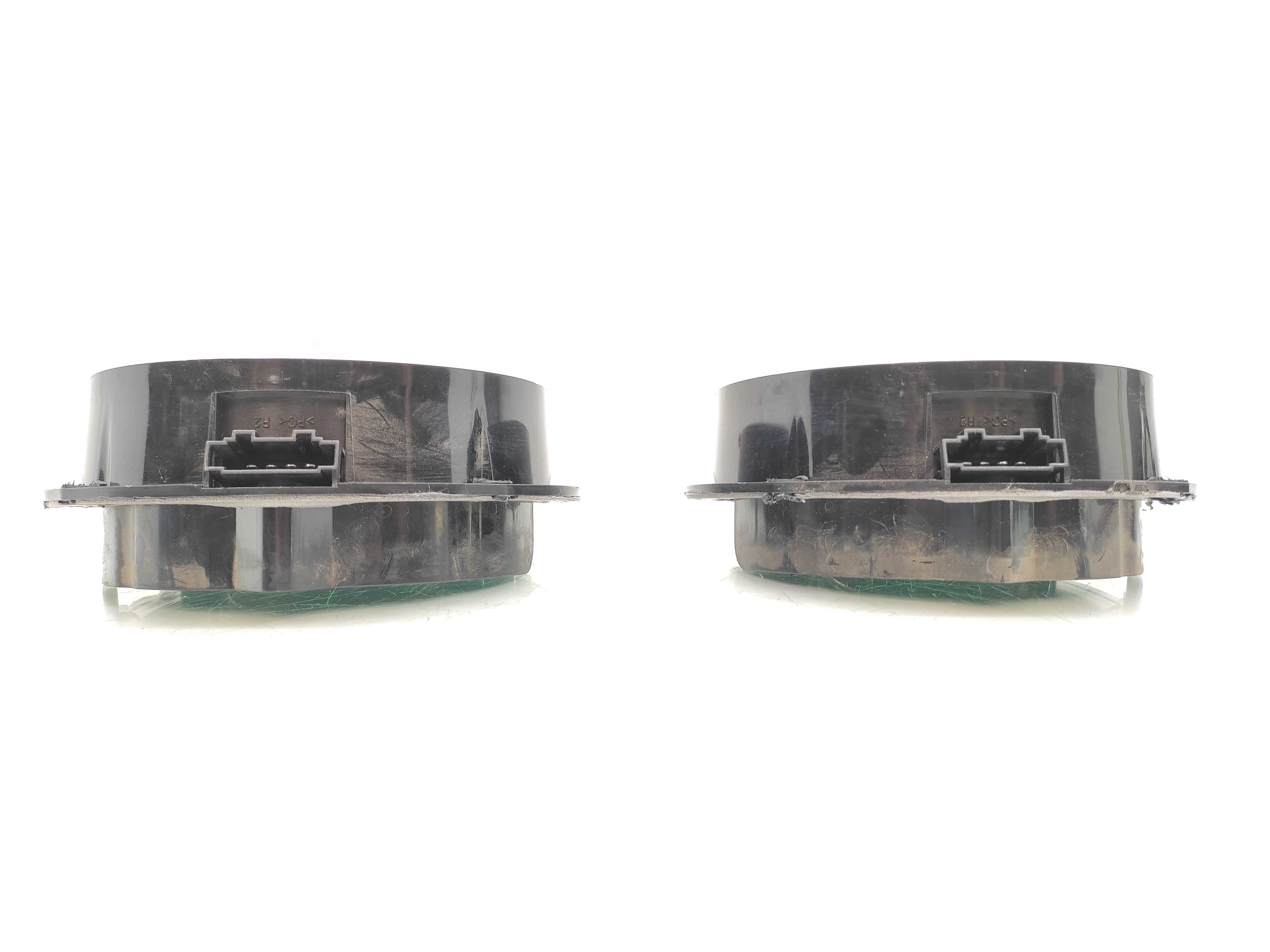 Par Alto Falante Porta Traseira Vw Tiguan 2011 2012 2013 Cinza-escuro 3