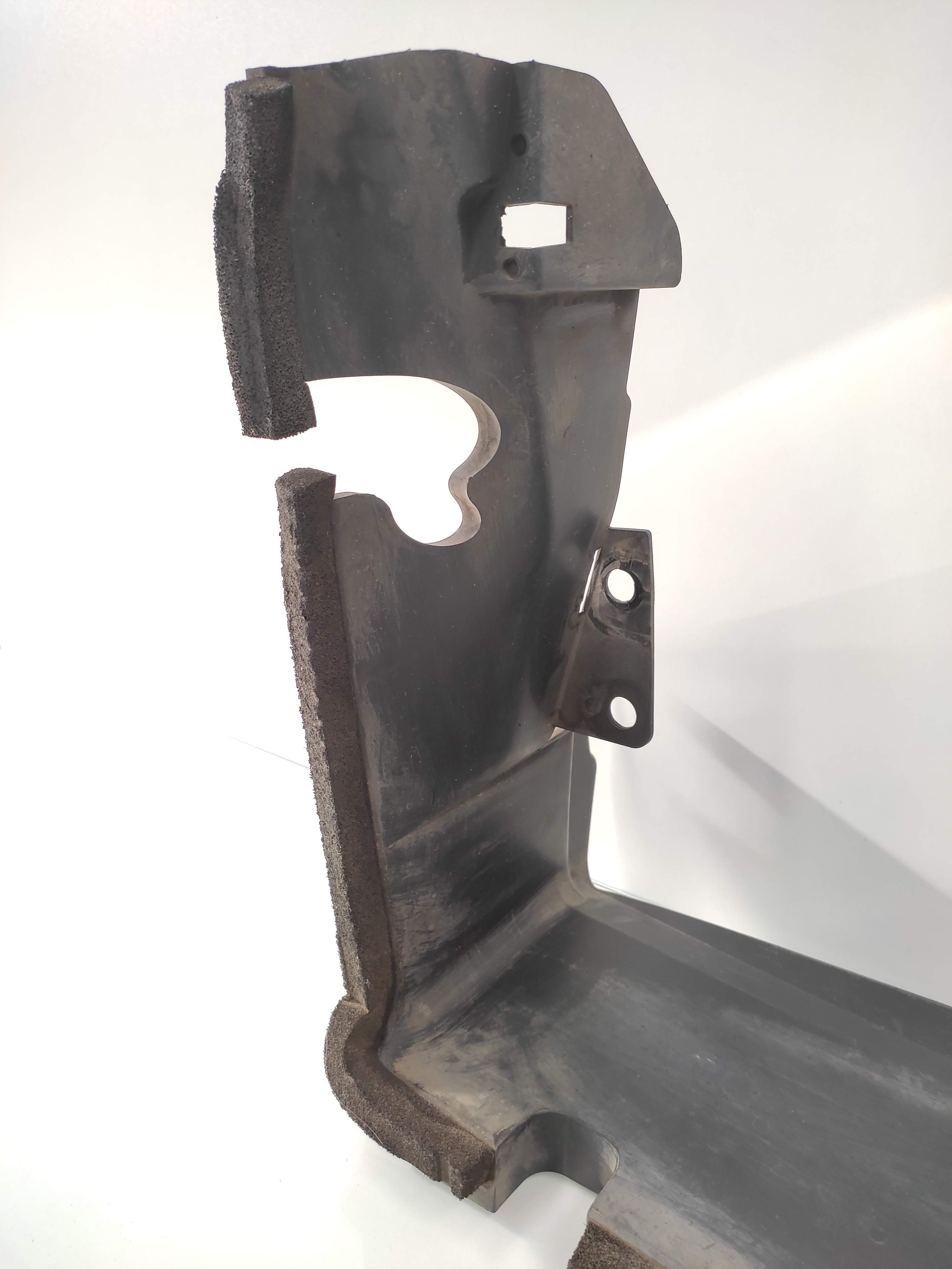 Defletor Inferior Do Radiador Gm Omega 3.6 V6 2008 92189255 3