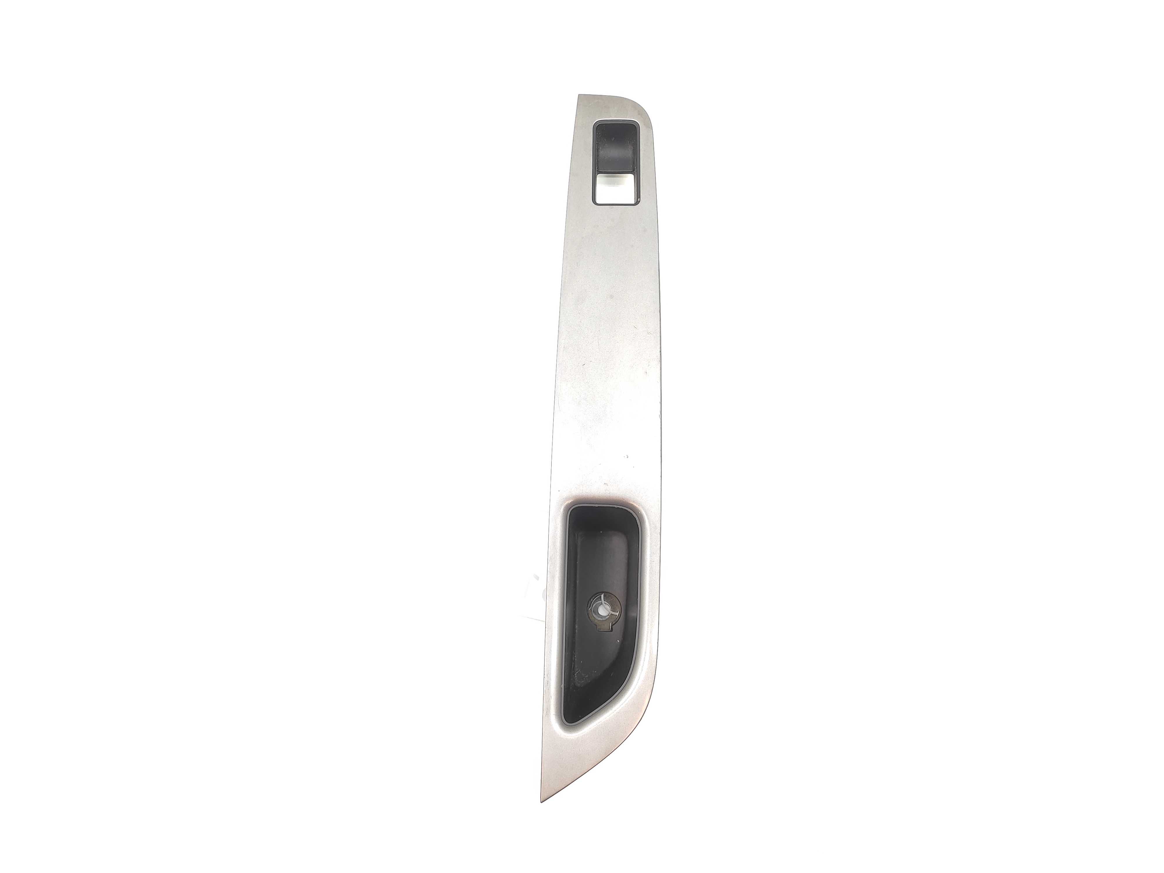 Puxador Porta Traseira Esquerda Nissan Livina 2010 2011 12 Cinza Traseira 1