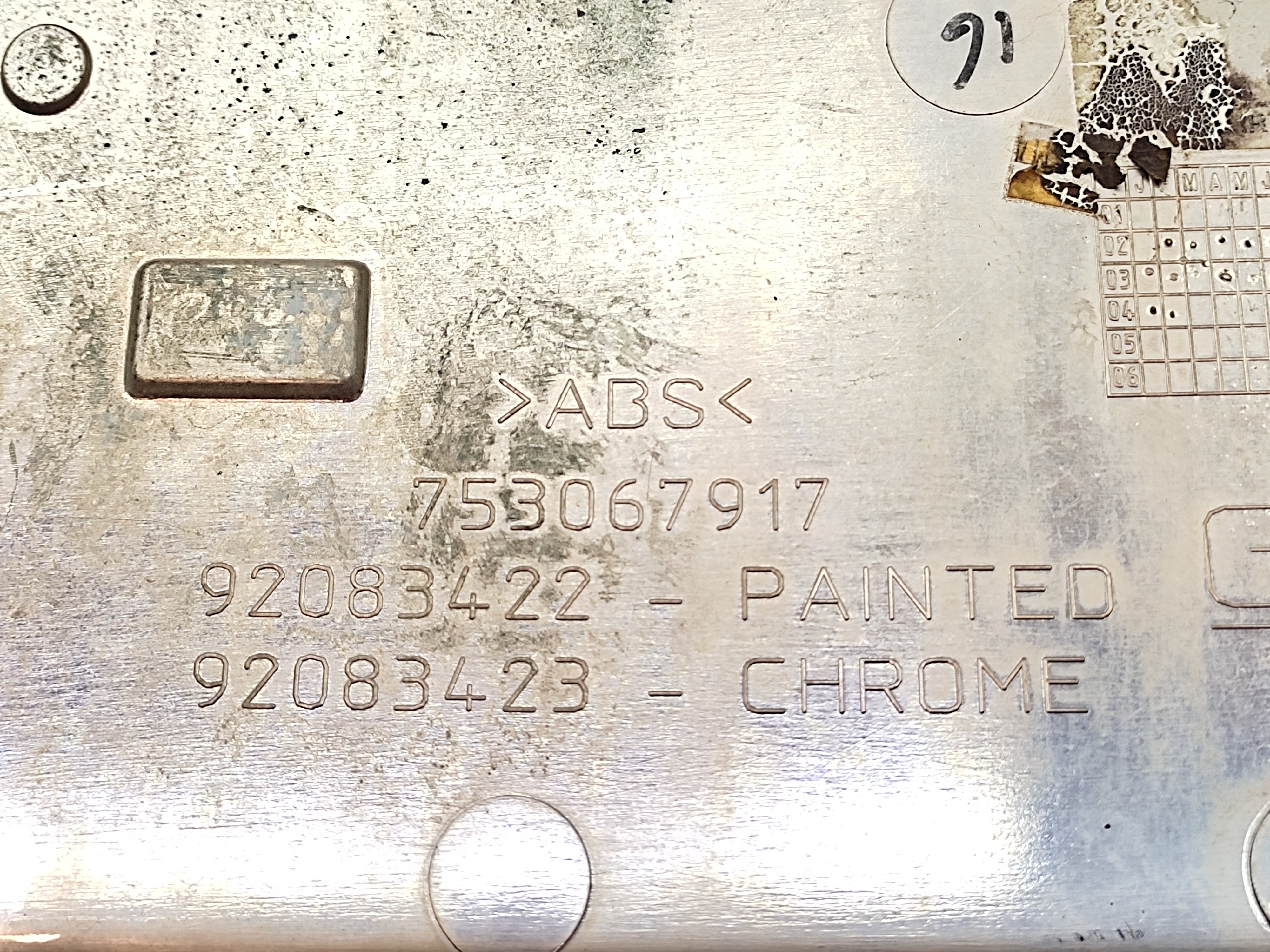 Acabamento Moldura Placa Porta Malas Gm Omega 2003 2004 2005 Preto Cromado 5