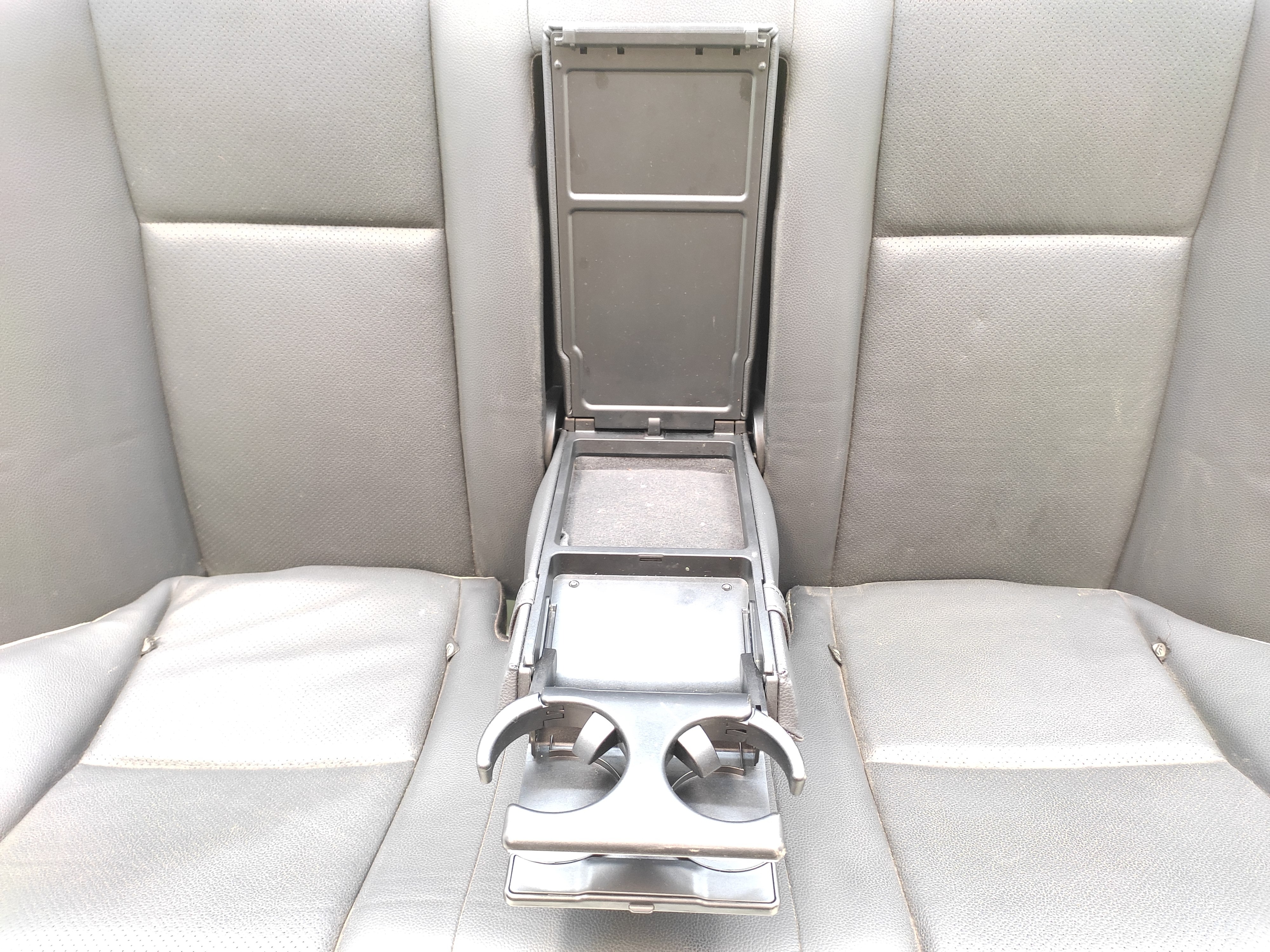 Banco Traseiro Em Couro Mercedes C180 2010 Original  Preto 6