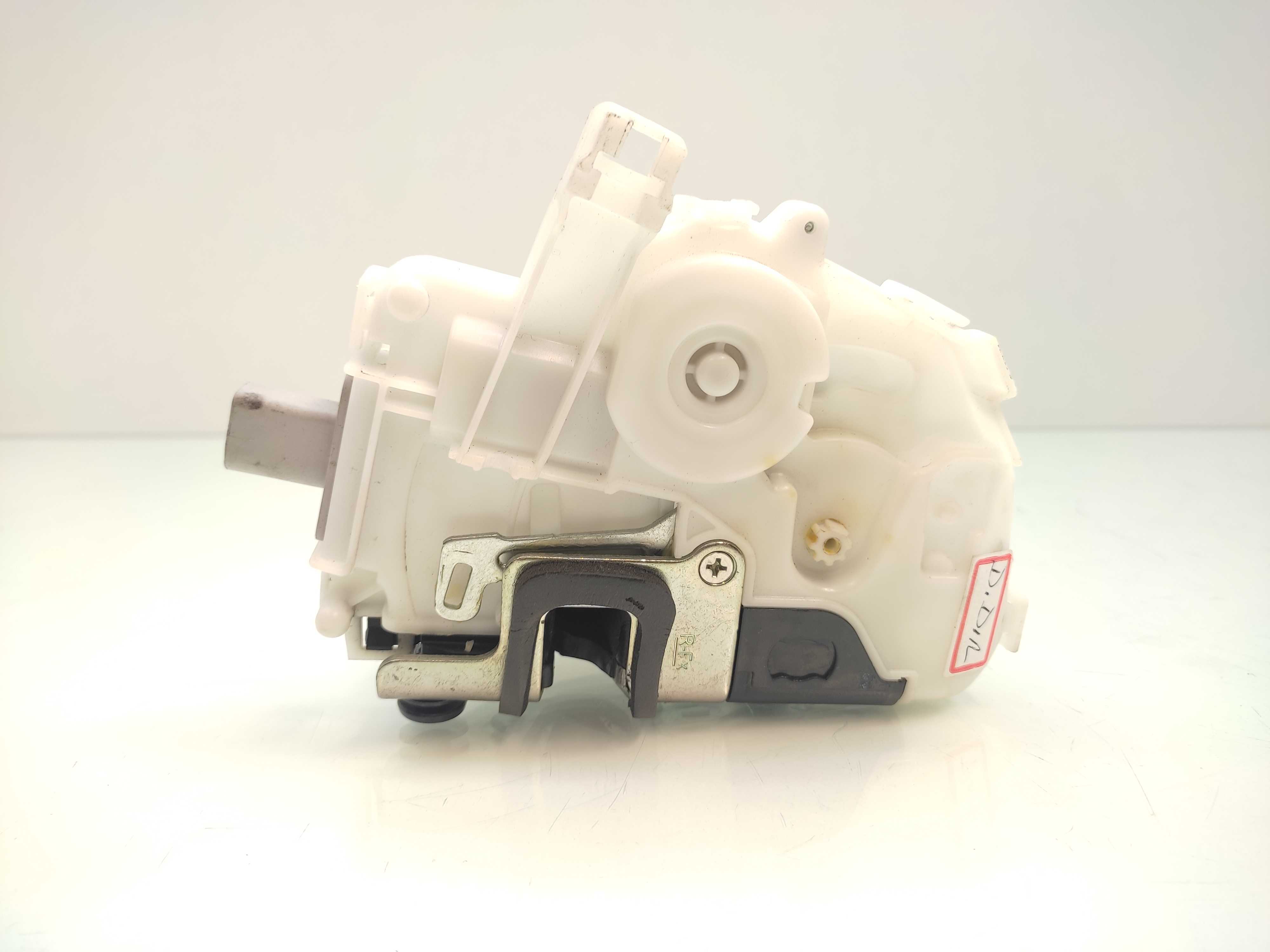 Fechadura Porta Dianteira Direita Vw Crossfox 2015 2016 4