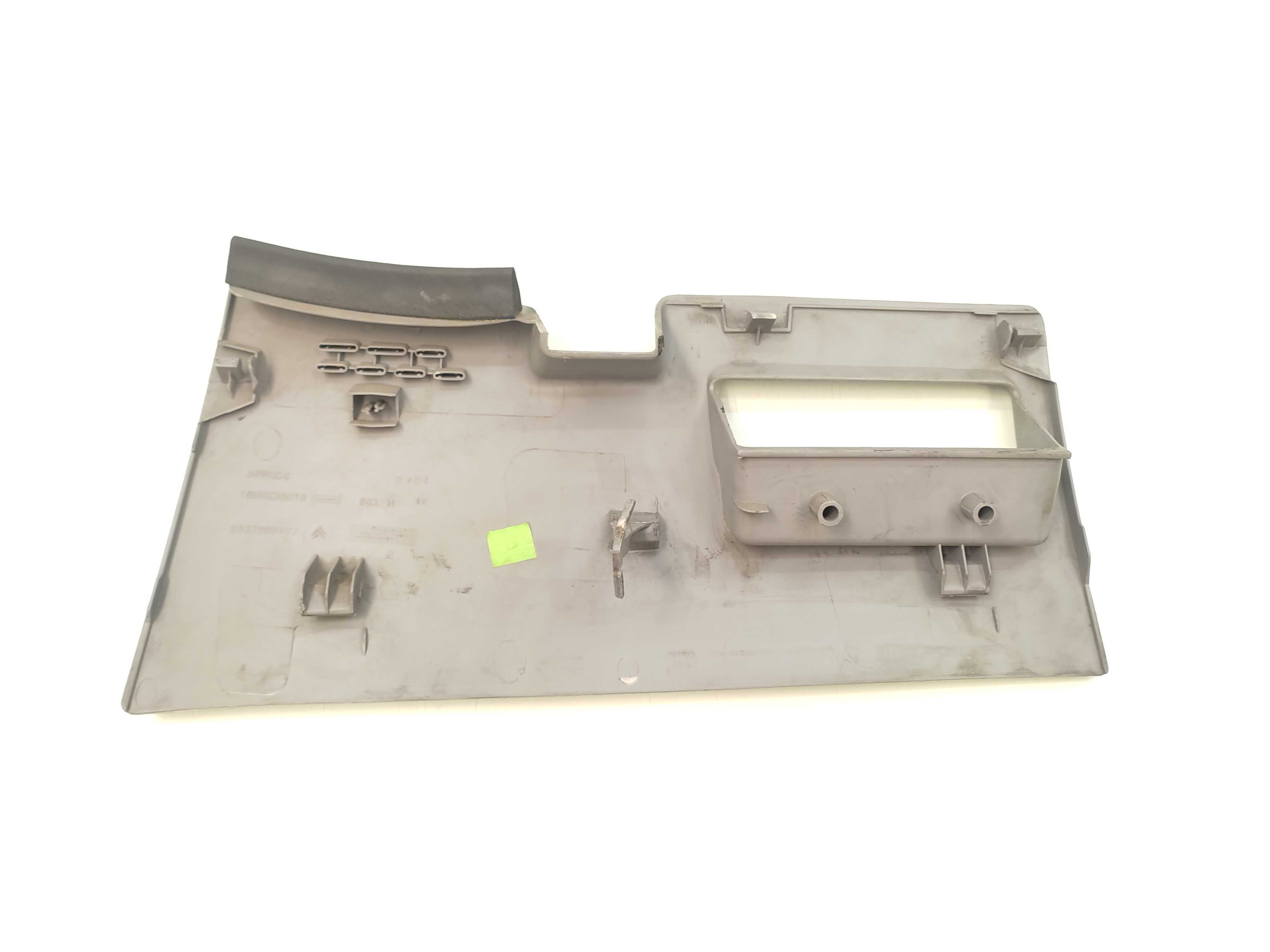 Acabamento Inferior Esquerdo Painel Citroen C3 2004 2005 2