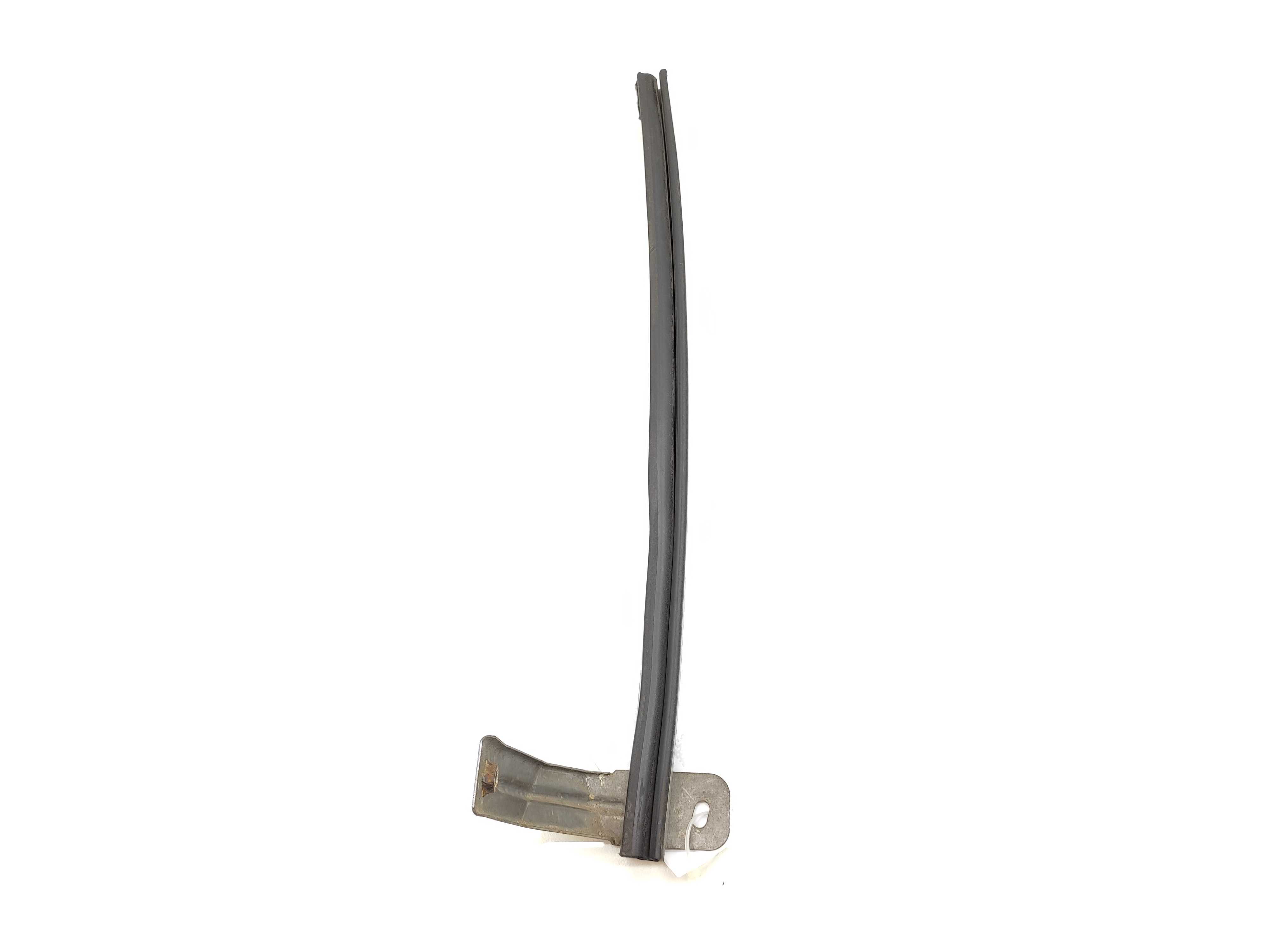 Guia Vidro Porta Dianteira Esquerda Nissan Livina 2011 2010 1