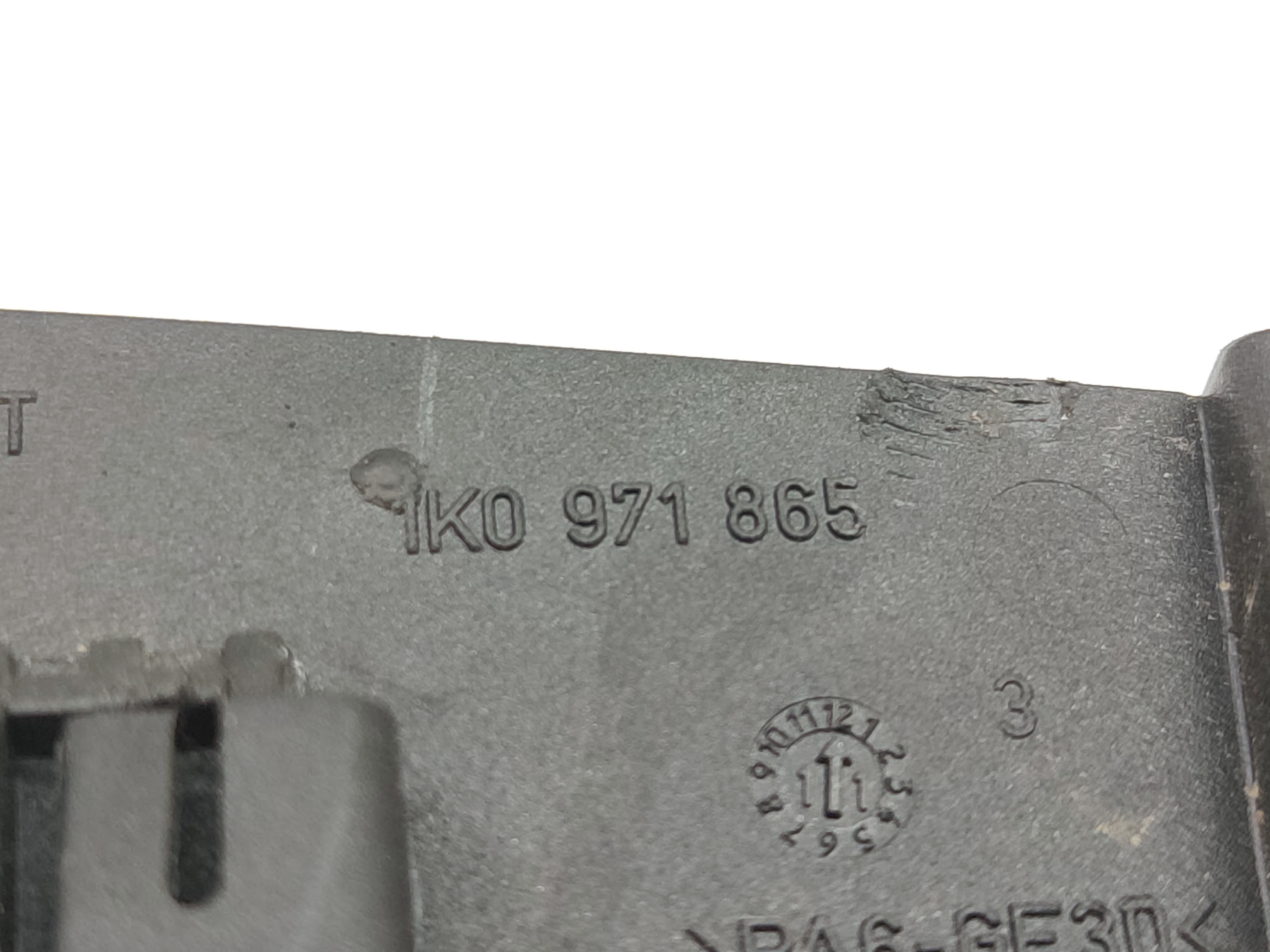 Guia Suporte Chicote Motor Vw Jetta 2.5 2012 N 1k0971865 3