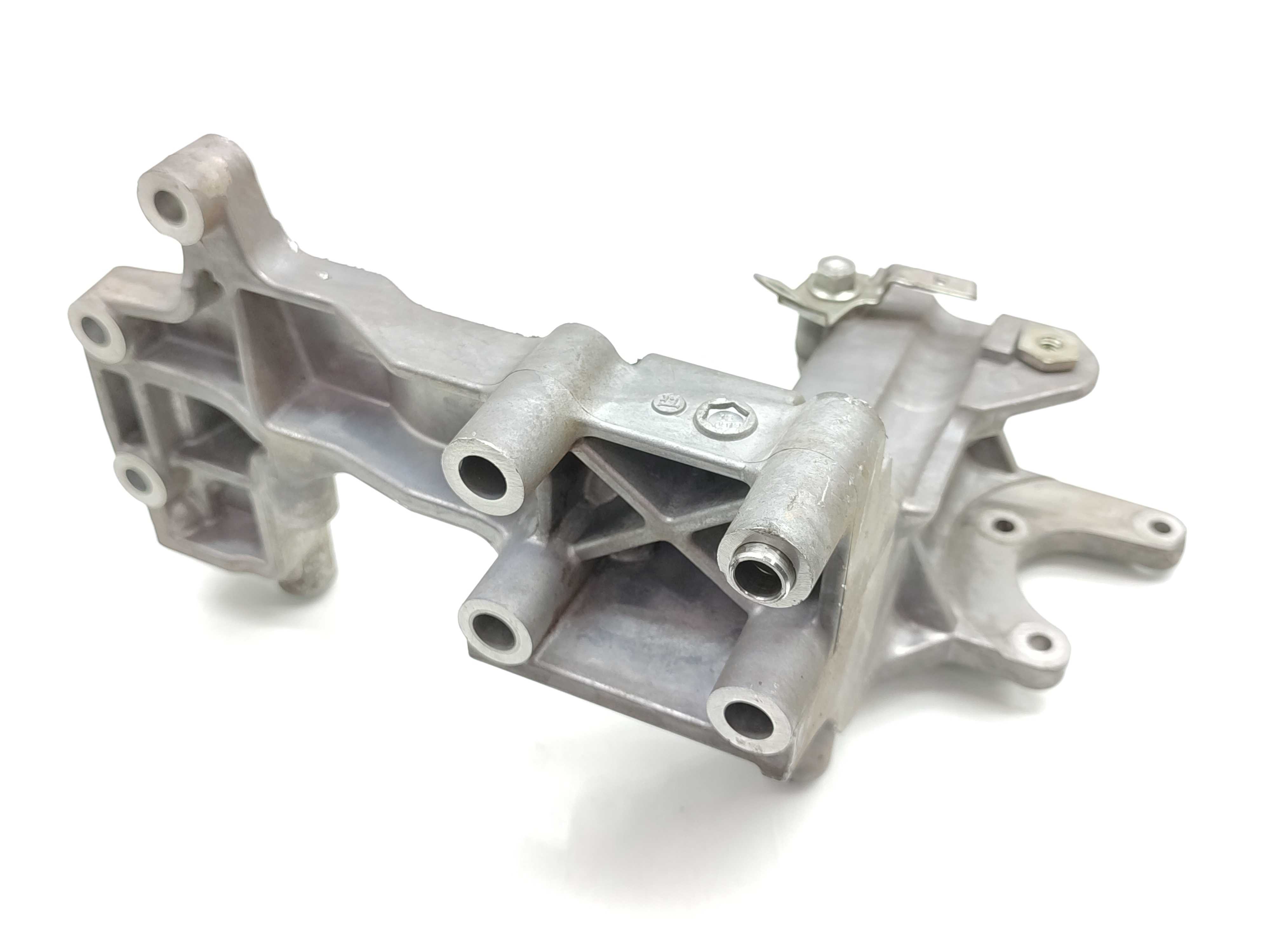 Suporte Alternador Bomba Compressor Mitsubishi Lancer 2014 4