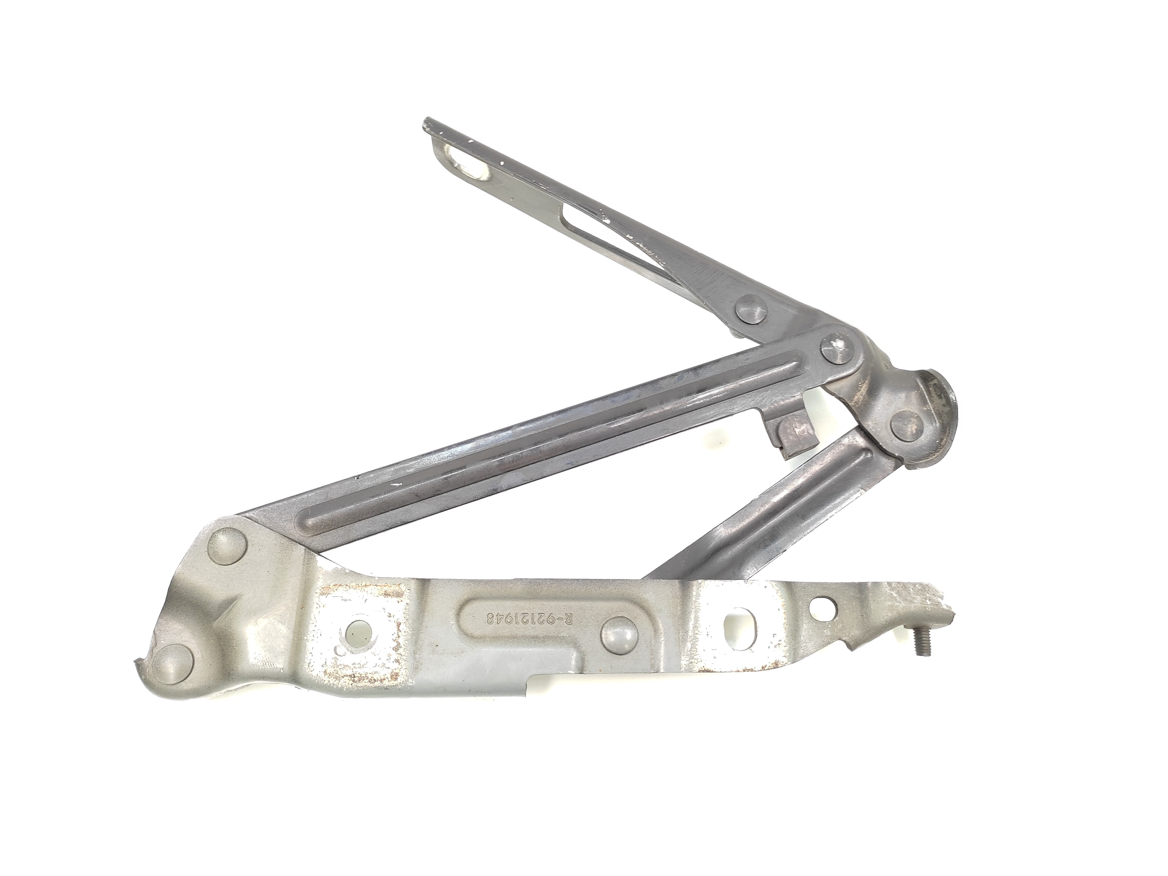 Dobradiça Porta Malas Traseira Direita Gm Omega Cd 2008 2