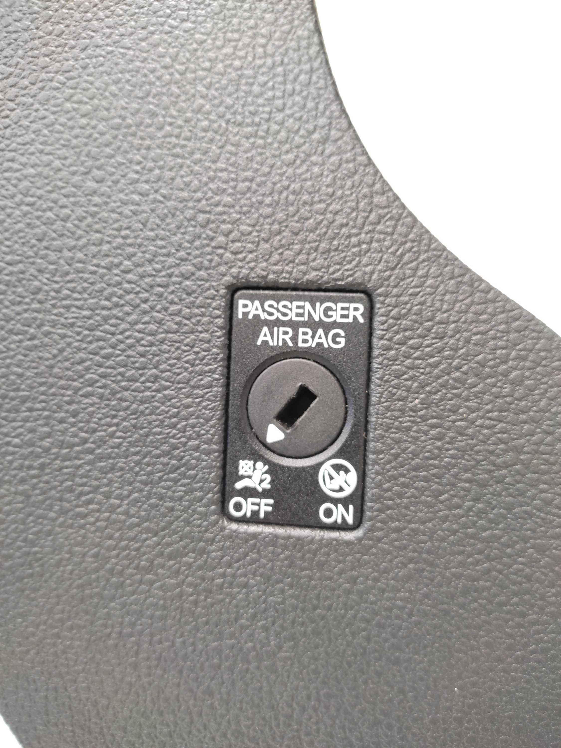 Acabamento Lateral Direito Do Painel Vw Golf Tsi 2015 2