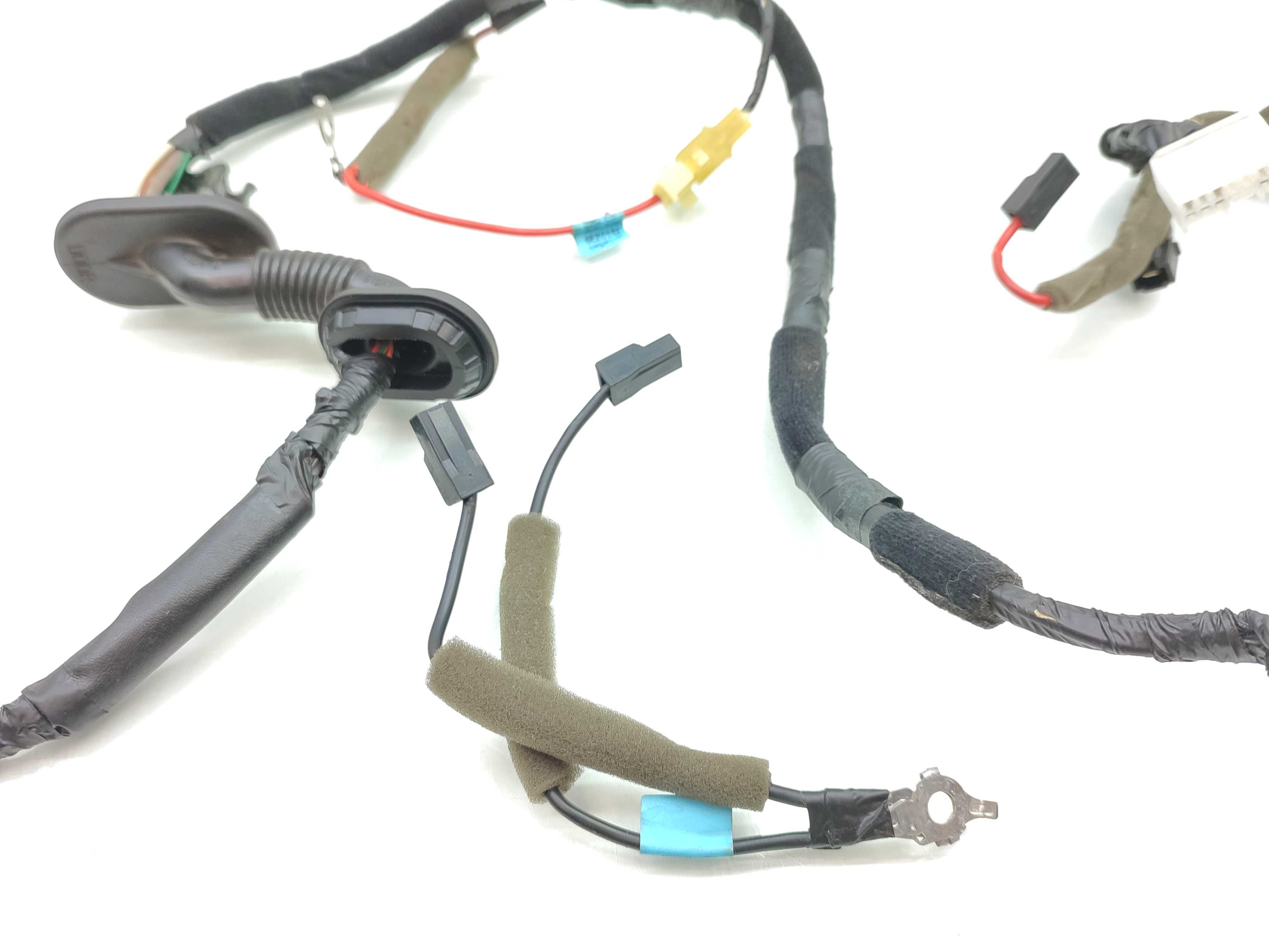 Chicote Tampa Traseira Hyundai Veloster 2011 2012 916852v020 3