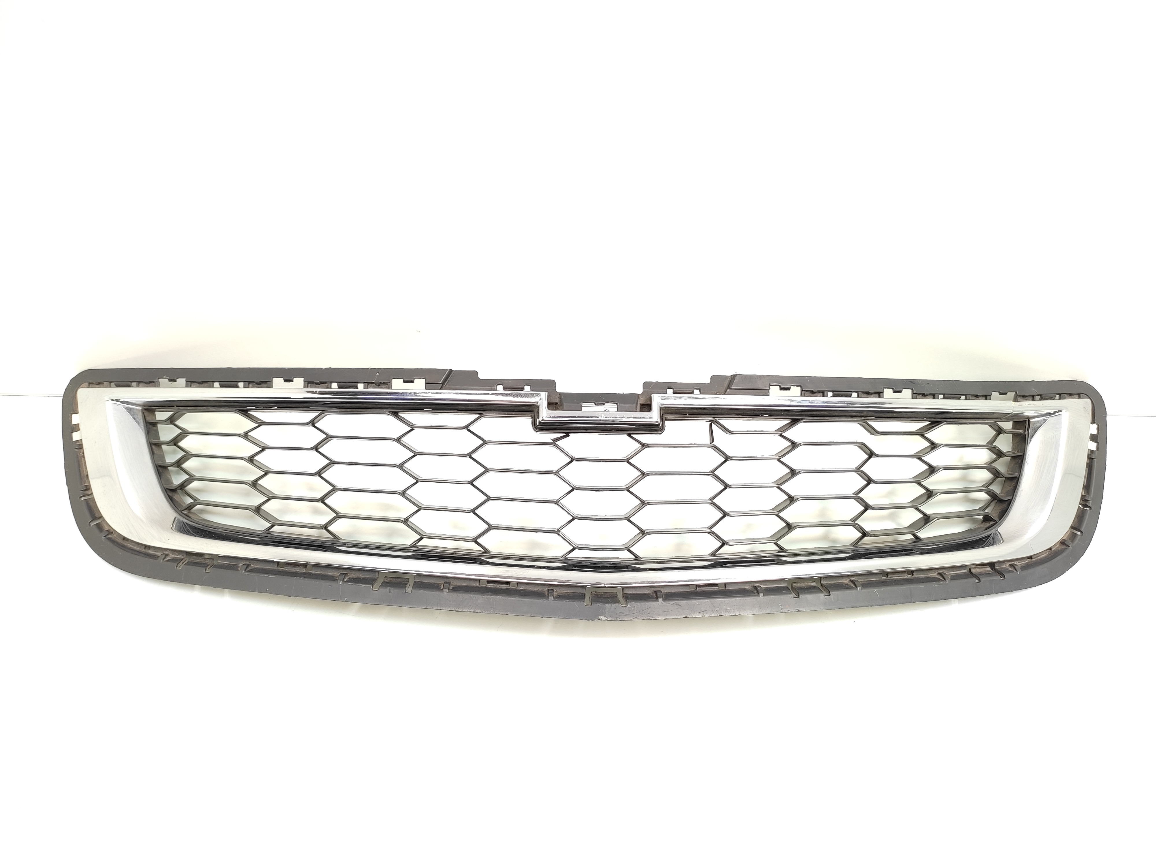 Grade Inferior Parachoque Dianteiro Gm Cobalt 2014 *detalhe 1