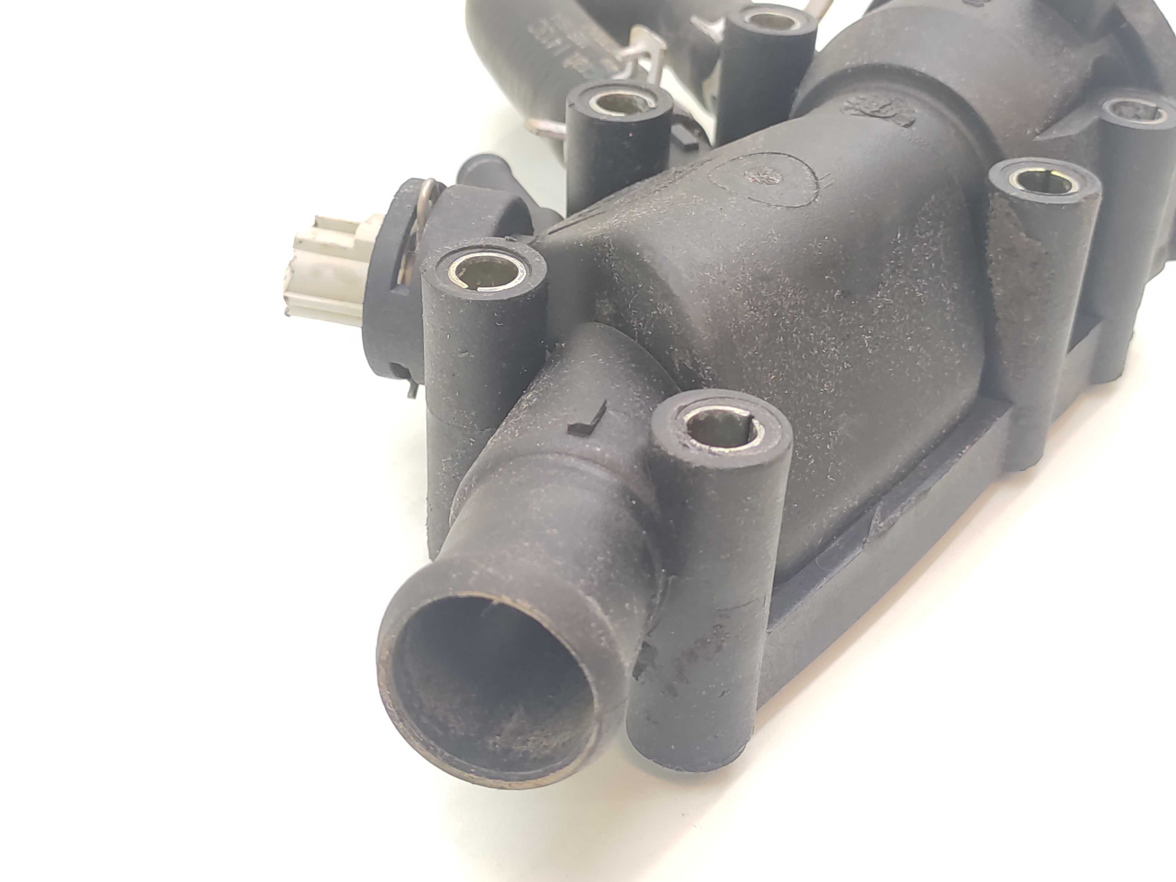 Carcaça Válvula Termostática Ford Fiesta Zetec Rocam 2006 3