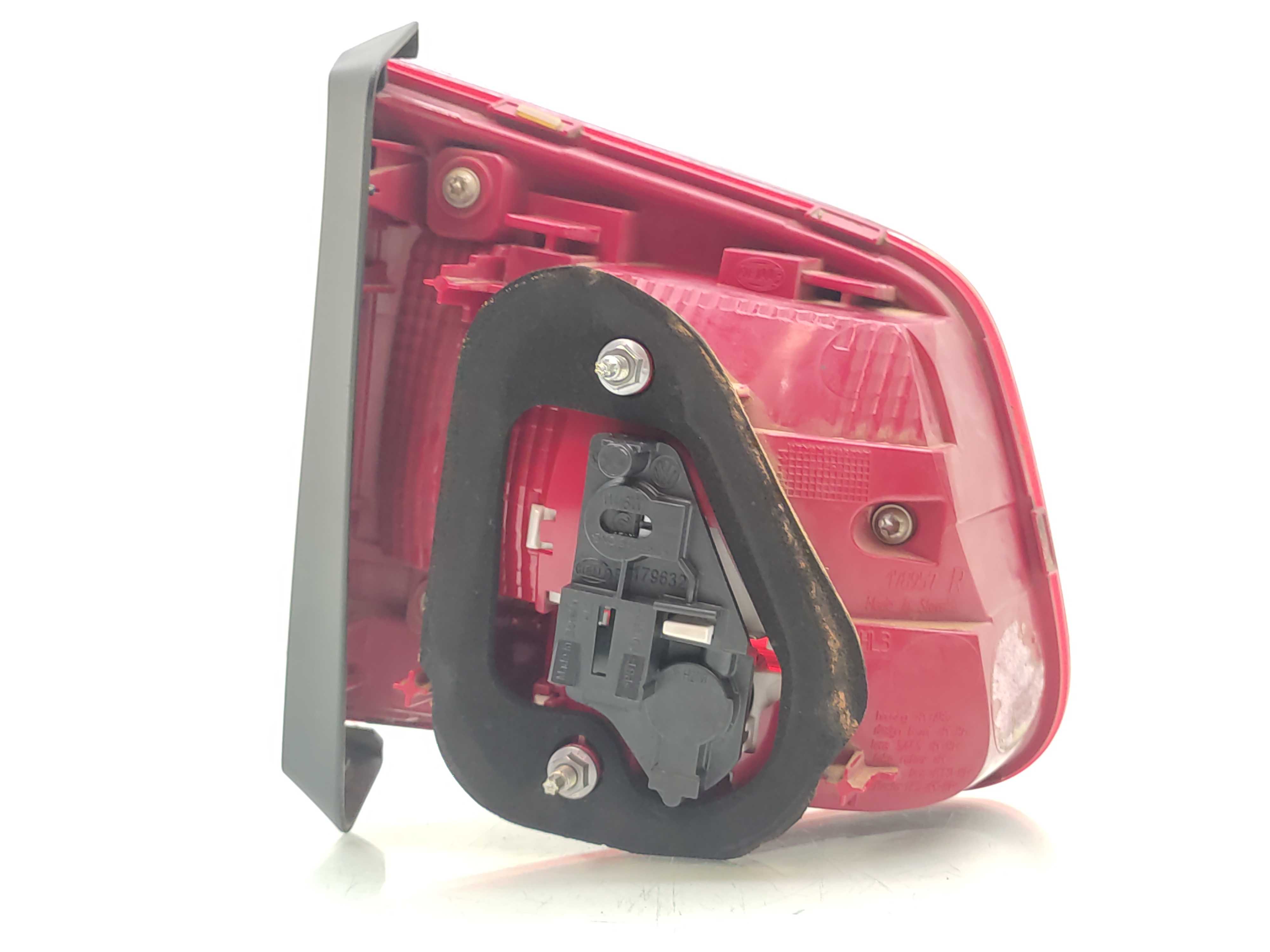 Lanterna Direita Tampa Traseira Vw Tiguan 2011 2012 2013 3