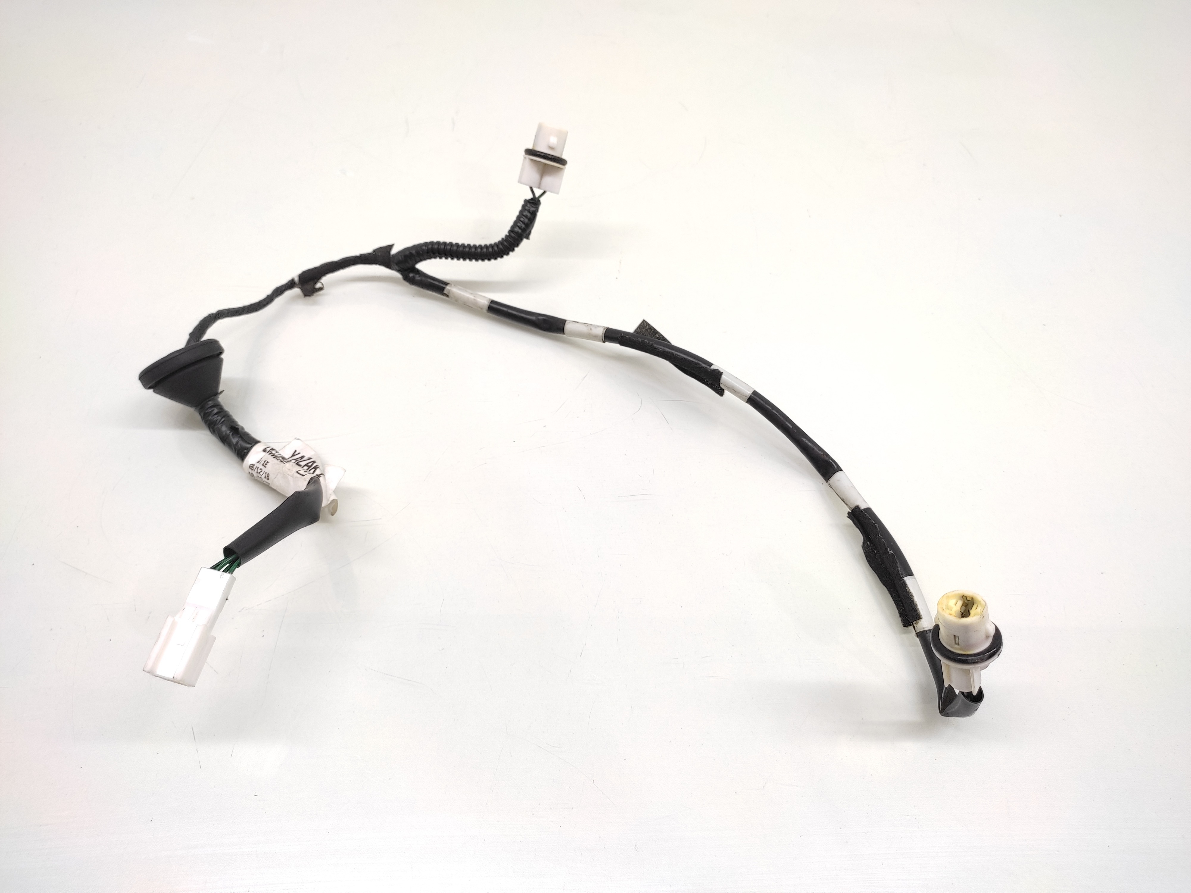 Chicote Luz De Placa Nissan Kicks 2016 2017 2018 2019 1