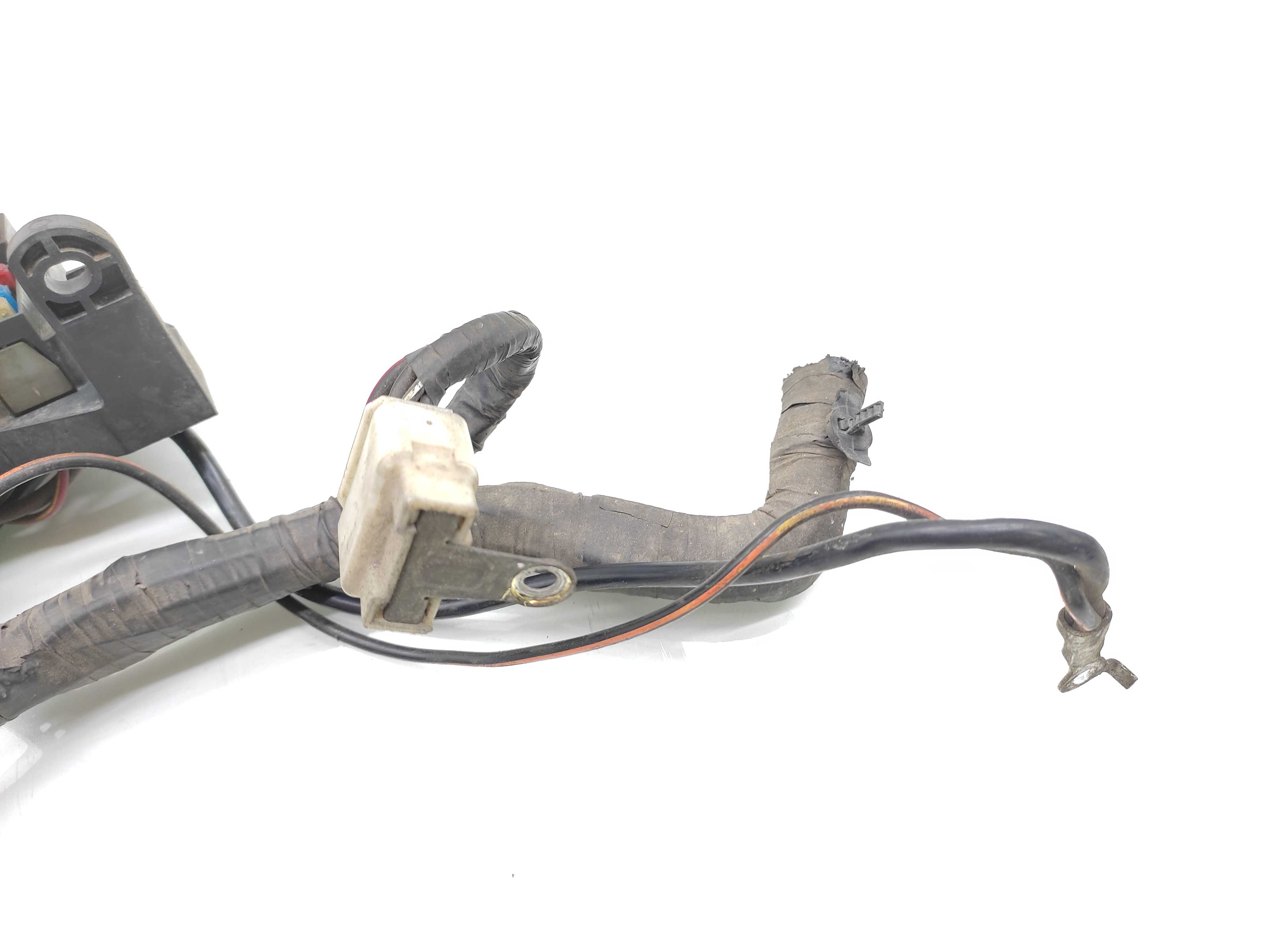 Caixa Fusível Externa Gm Omega Cd 3.6 V6 2004 2005 2006 4