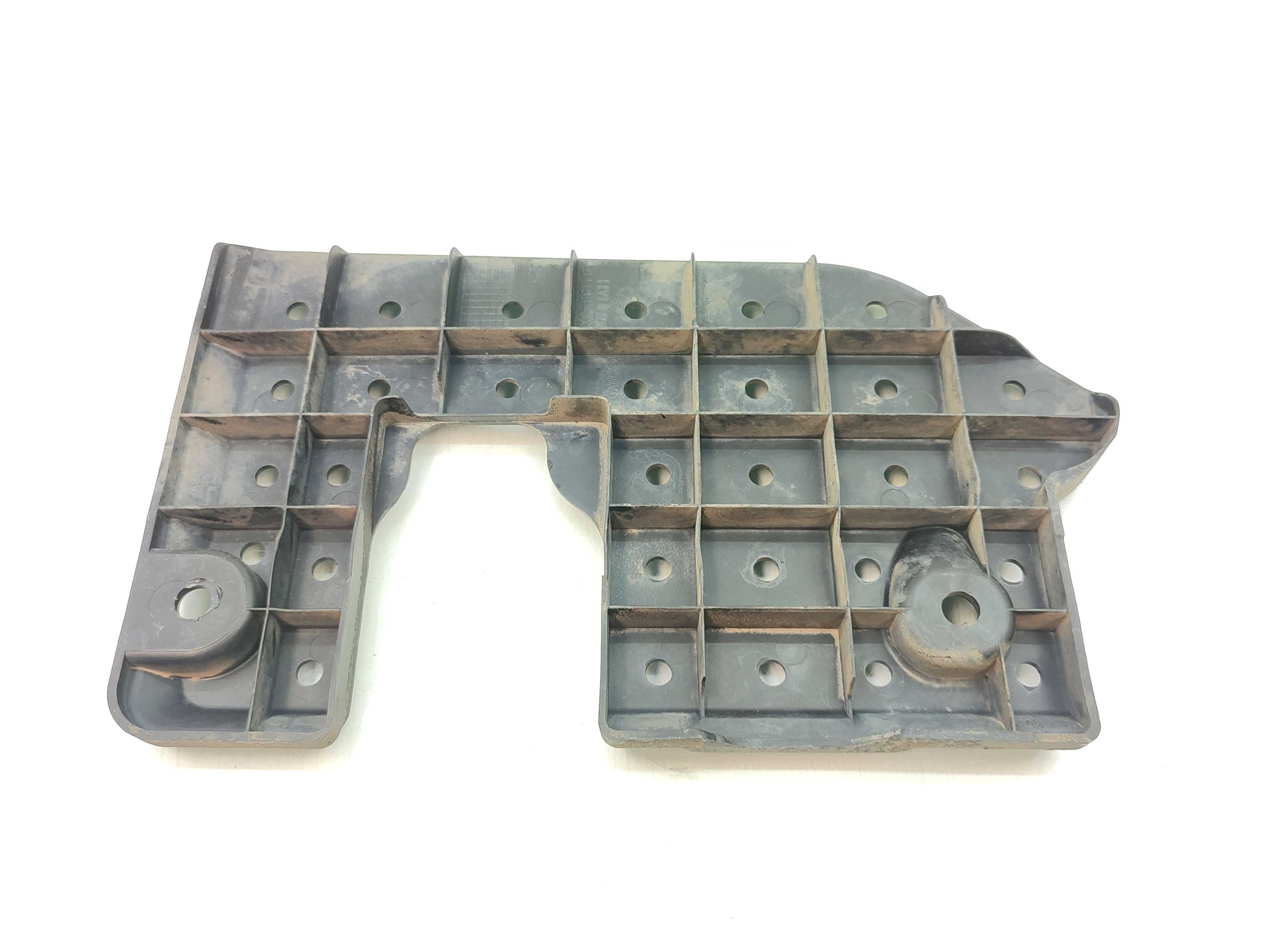 Defletor Direito Tanque Hyundai Veloster 2011 841883×000 3