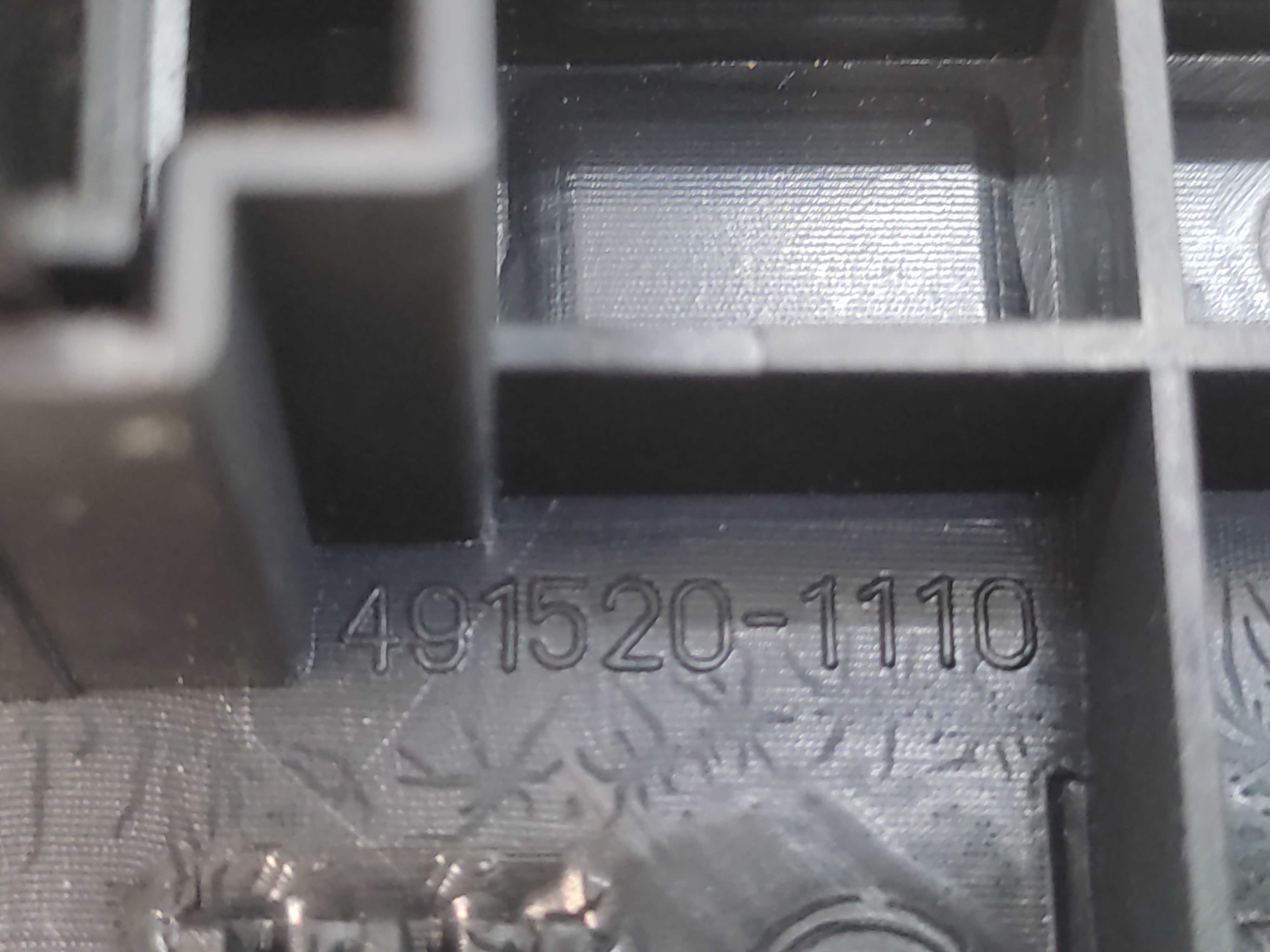 Botão Vidro Porta Traseira Esquerda Kia Sportage 2011 2012 5