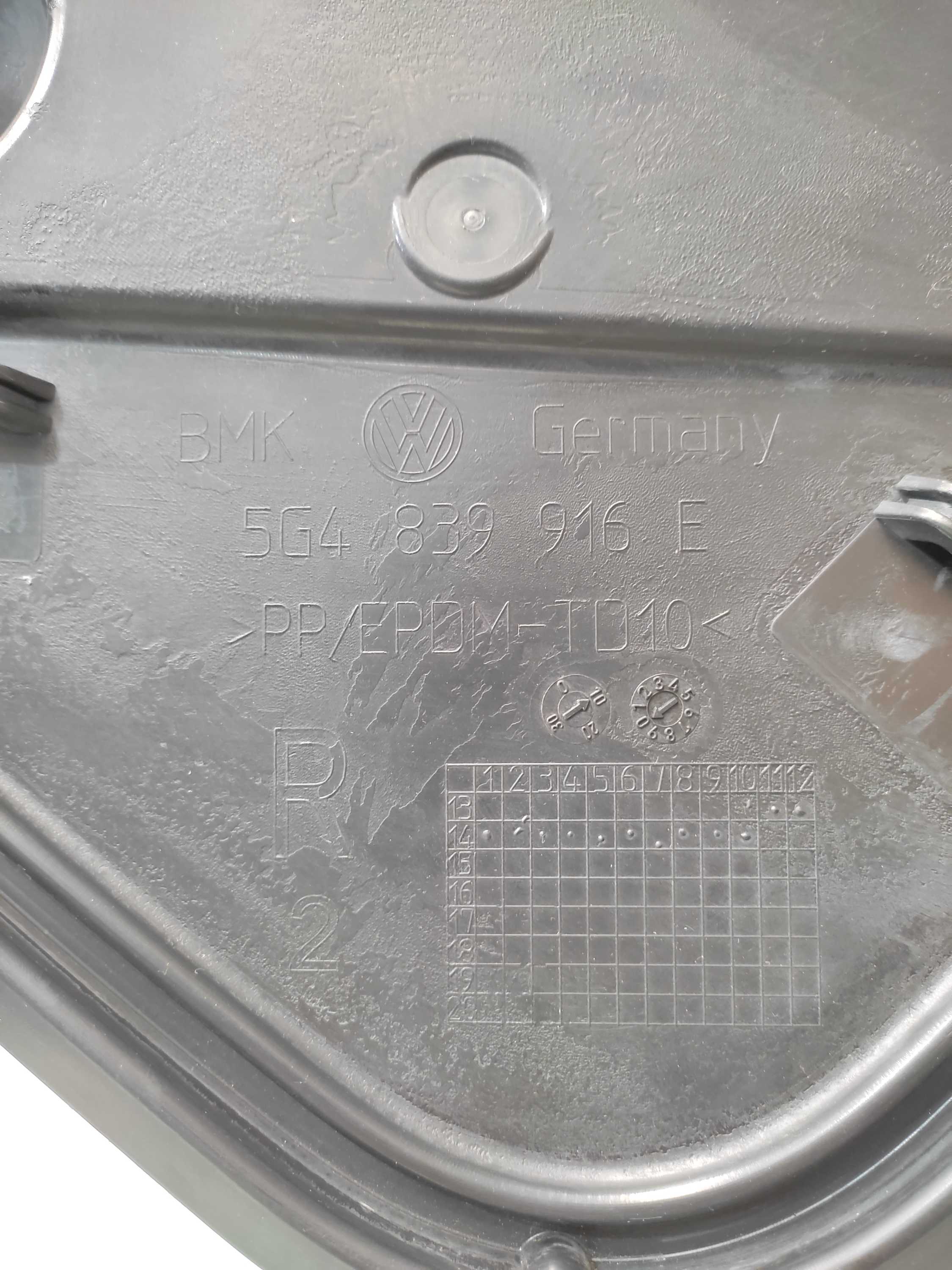 Capa Protetor Interna Porta Traseira Direita Vw Golf 2015 2