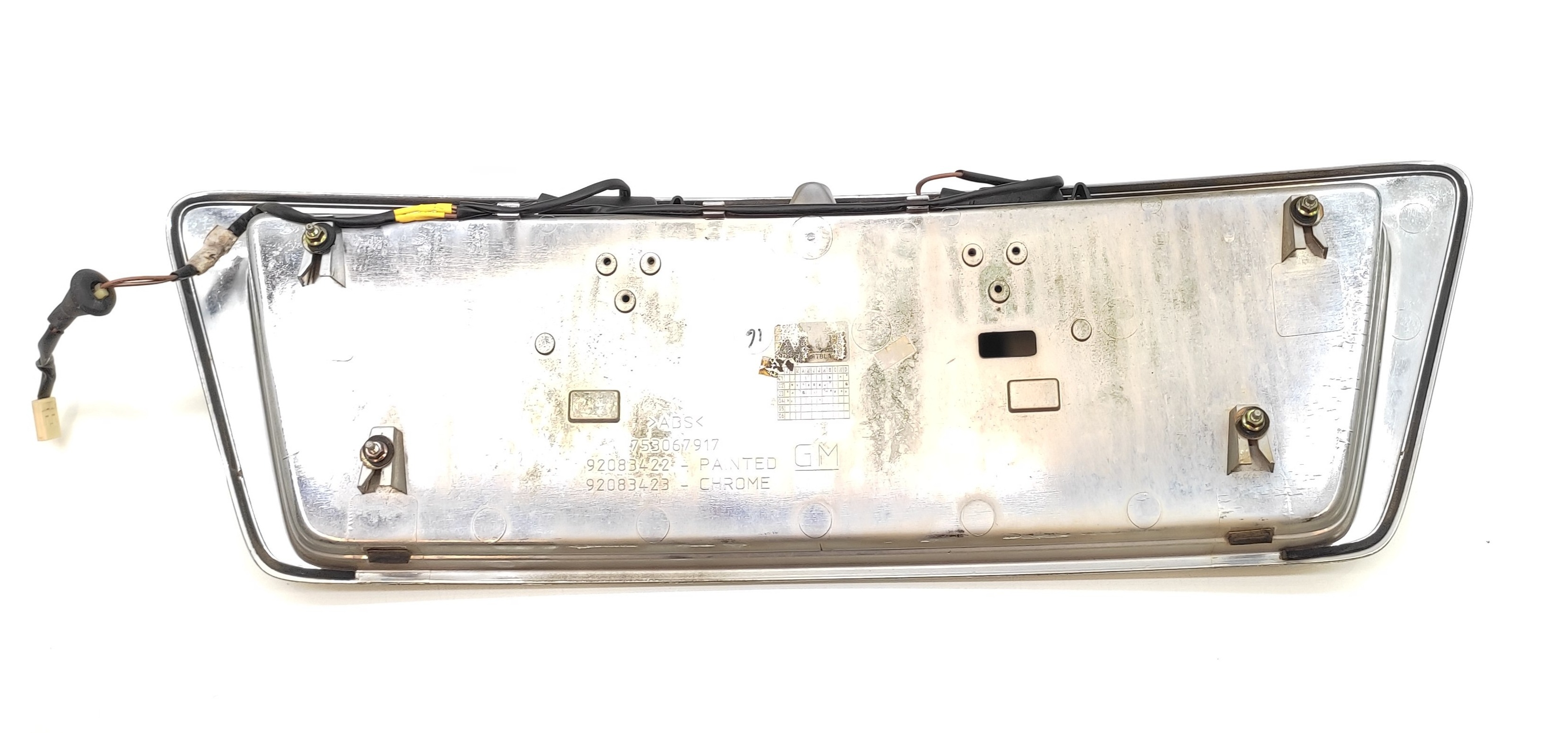 Acabamento Moldura Placa Porta Malas Gm Omega 2003 2004 2005 Preto Cromado 3