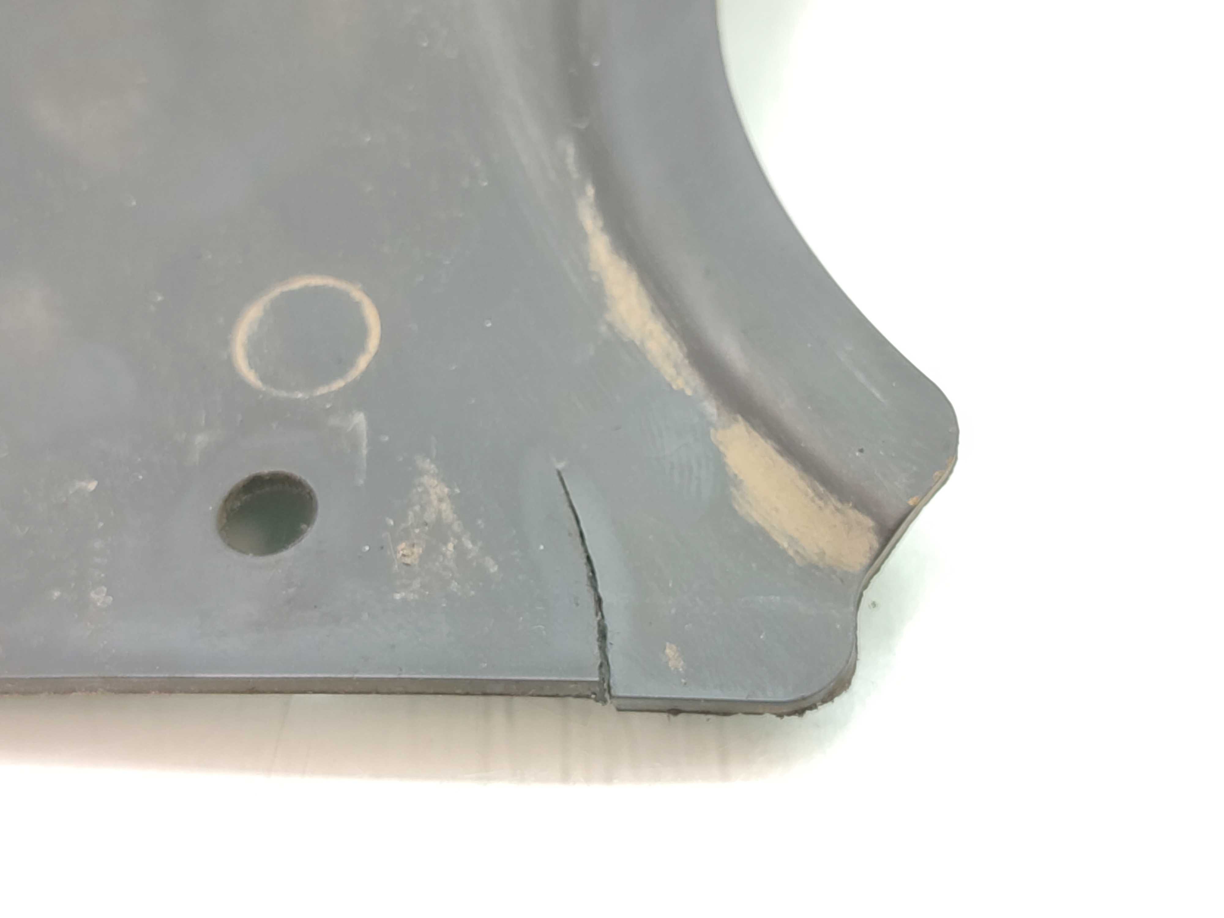 Defletor Esquerdo Assoalho Vw Jetta 2009 2010 2011 2012 2