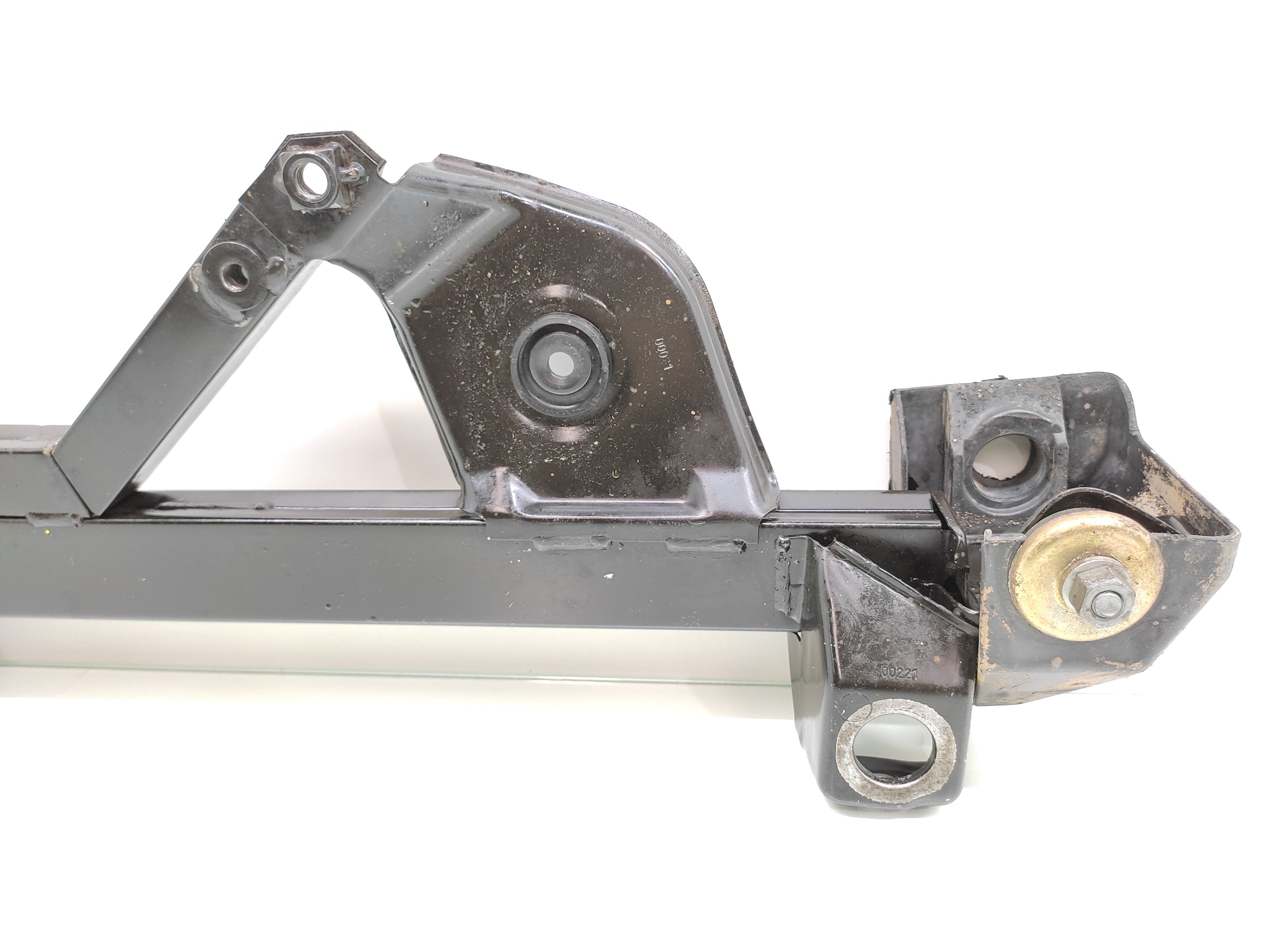 Suporte Inferior Radiador Mb Classe A 1999 2000 2001 2002 2