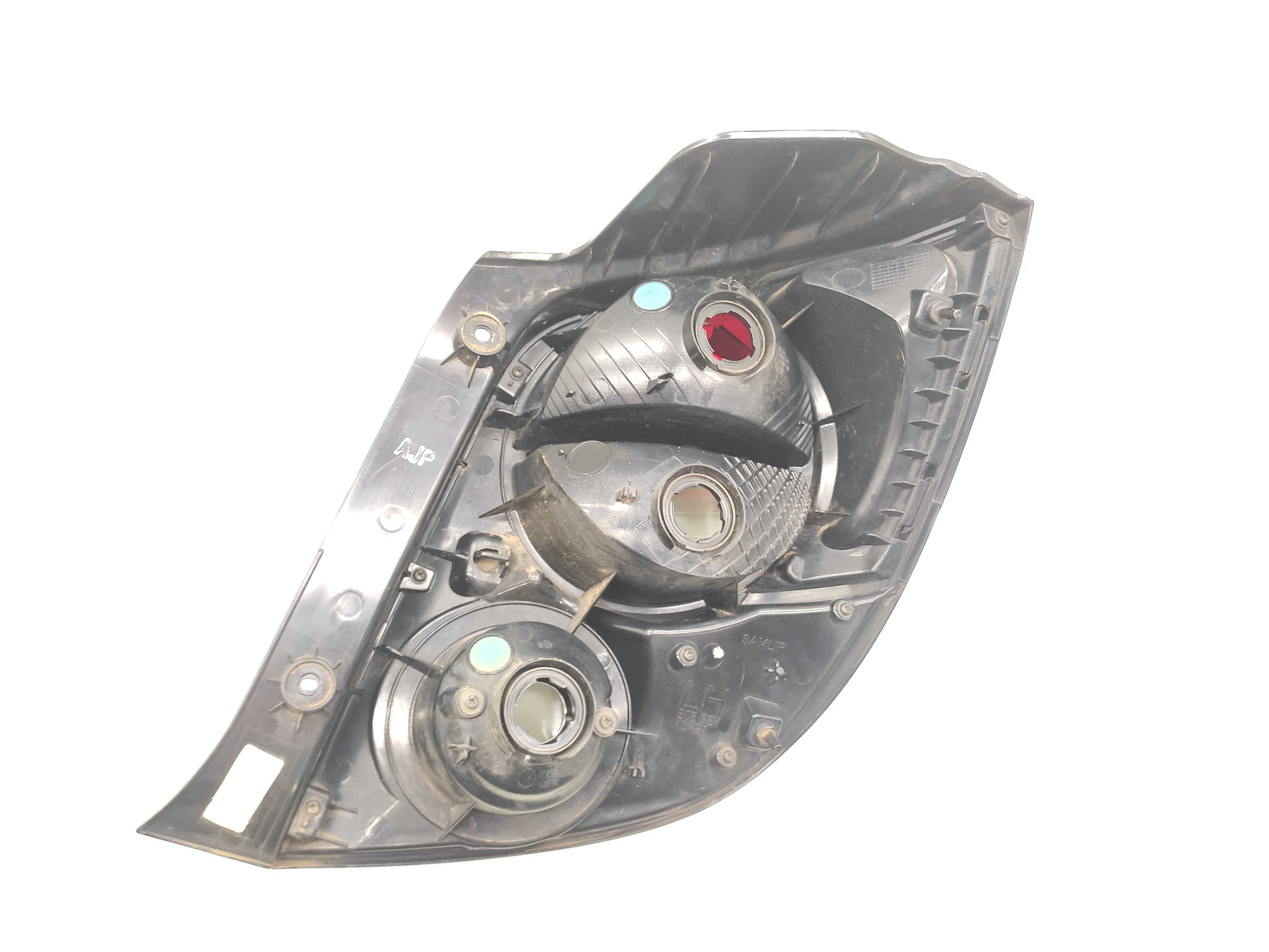 Lanterna Traseira Esquerda Gm Sonic Hatch 2012 2013 2014 4