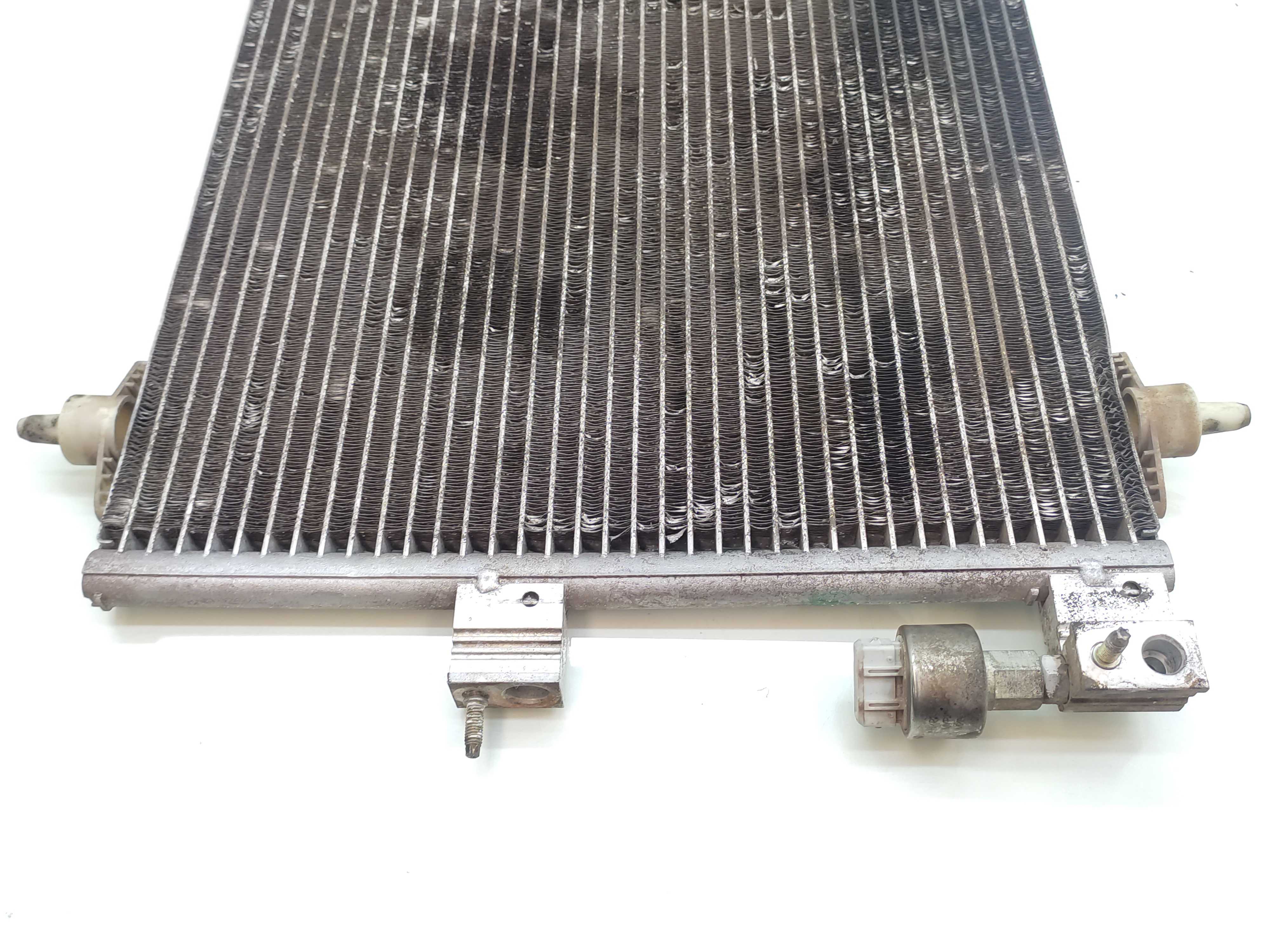 Condensador Ar Condicionado Citroen Xsara Picasso 2.0 16v 05 2