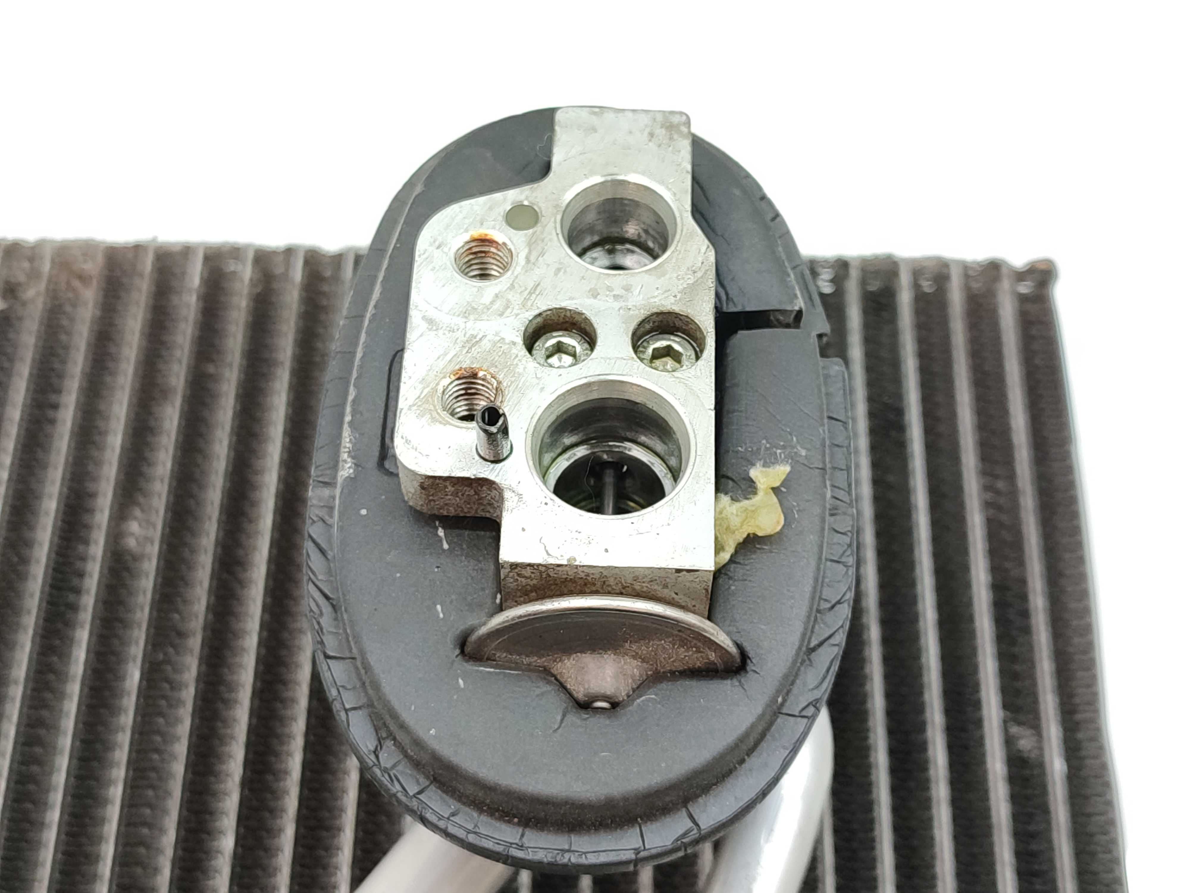 Condensador Caixa Ar Forçado Vw Jetta Variant 2.5 2011 2012 2