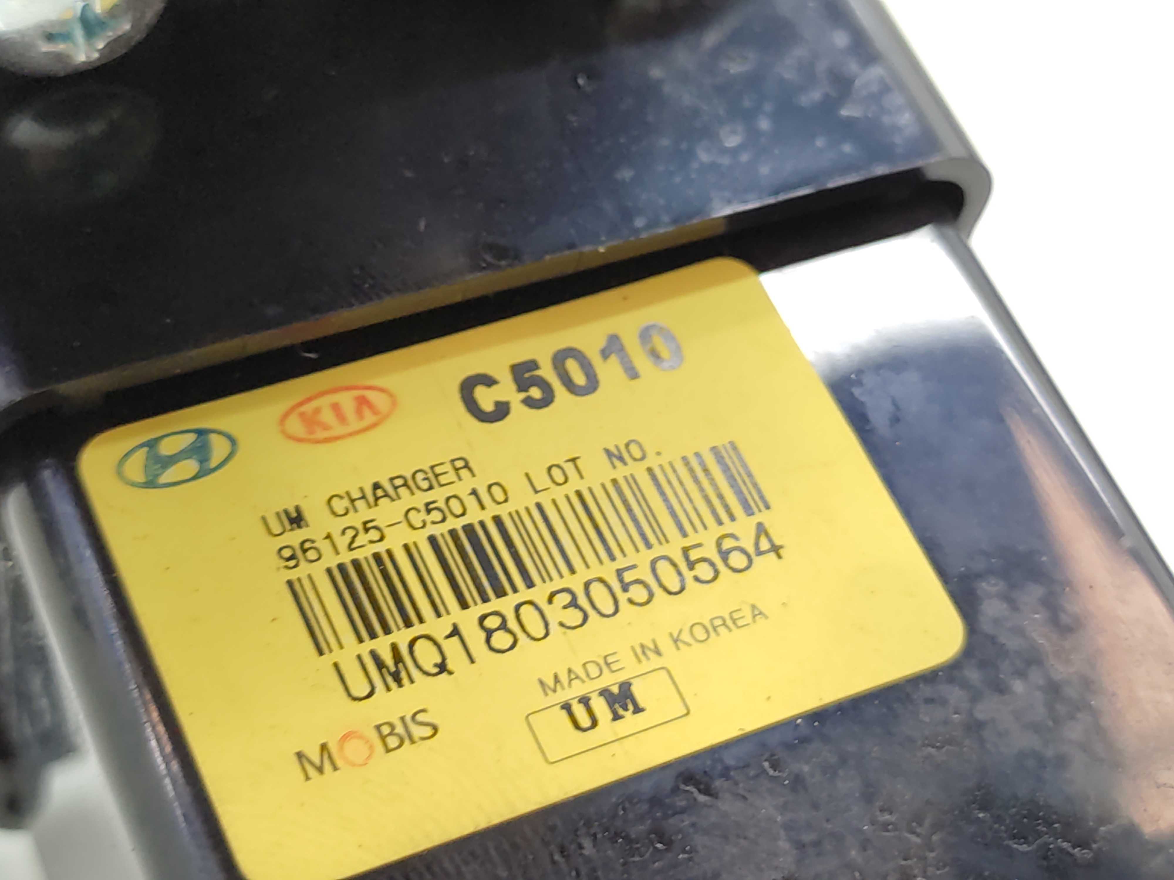 Entrada Usb Tomada 12v Traseiro Console Kia Sportage 2018 19 5