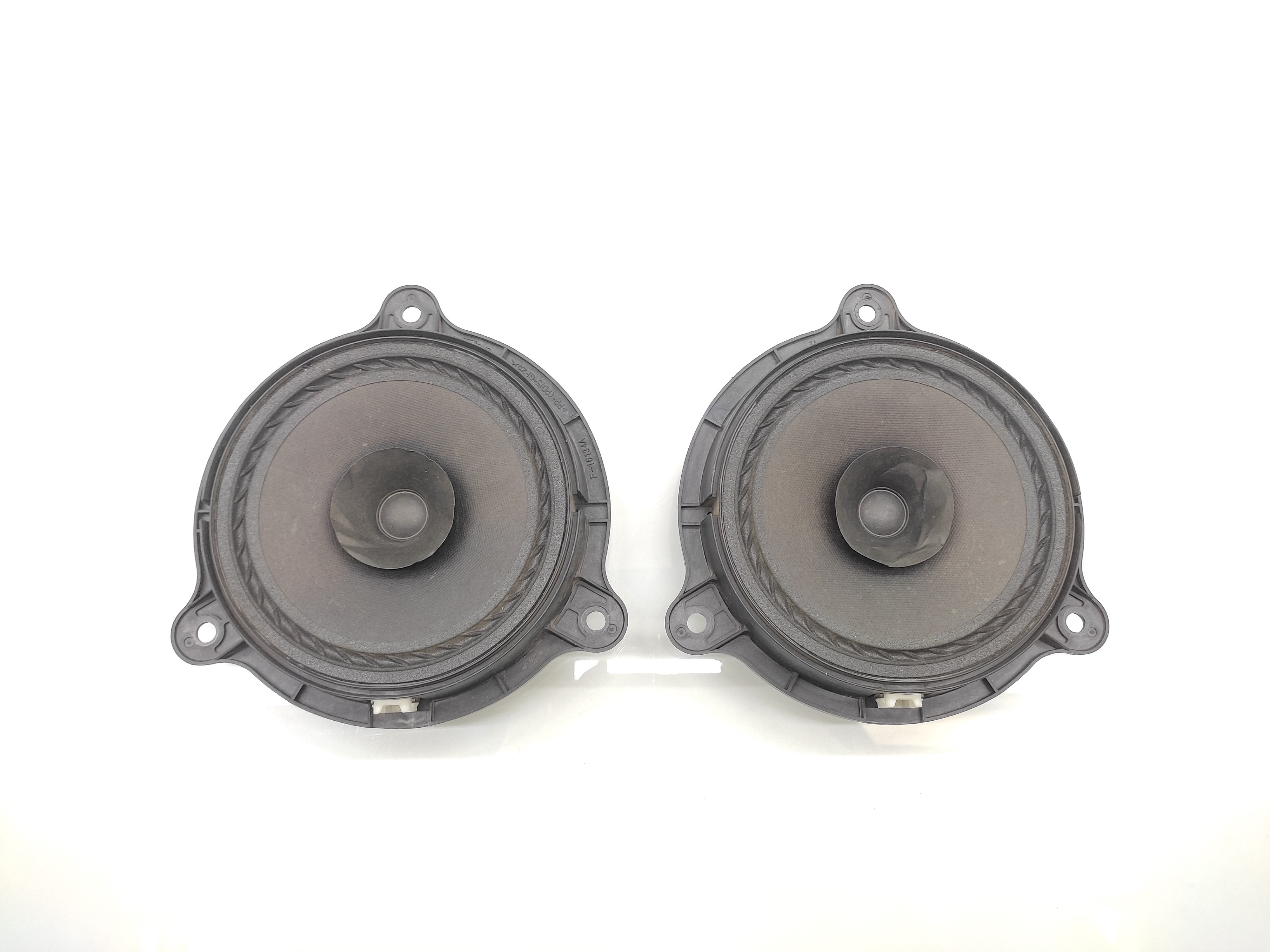 Par Alto Falante Porta Nissan Livina 2013 2012 2011 2010 Preto 1
