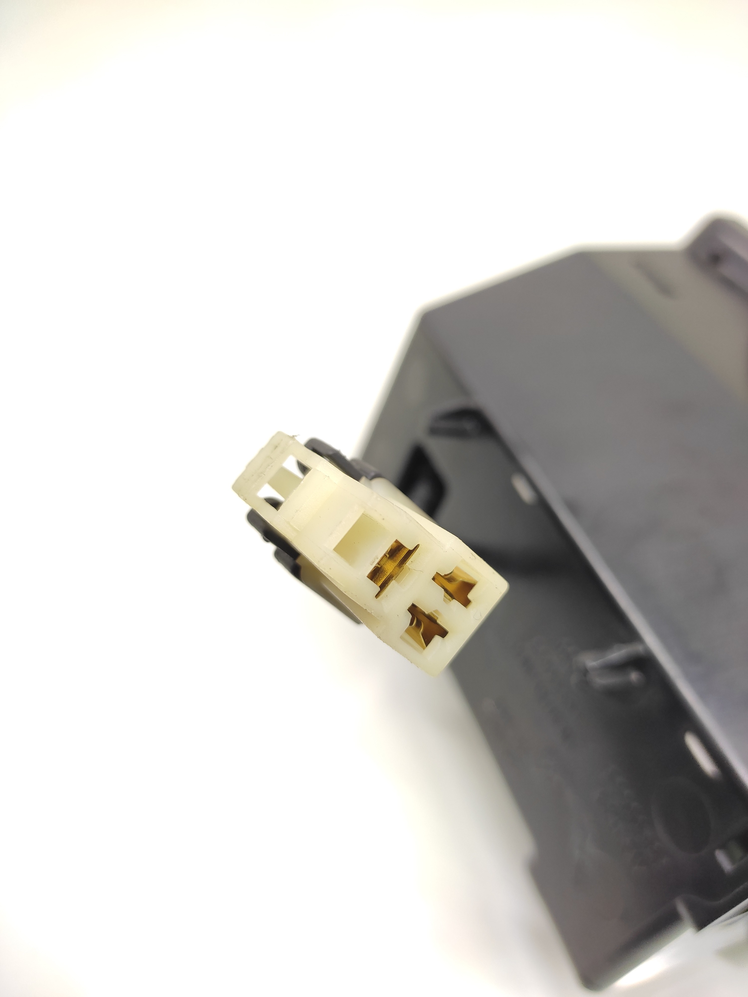 Cinzeiro Porta Objetos Traseiro Gm Omega 3.6 2007 2008 4