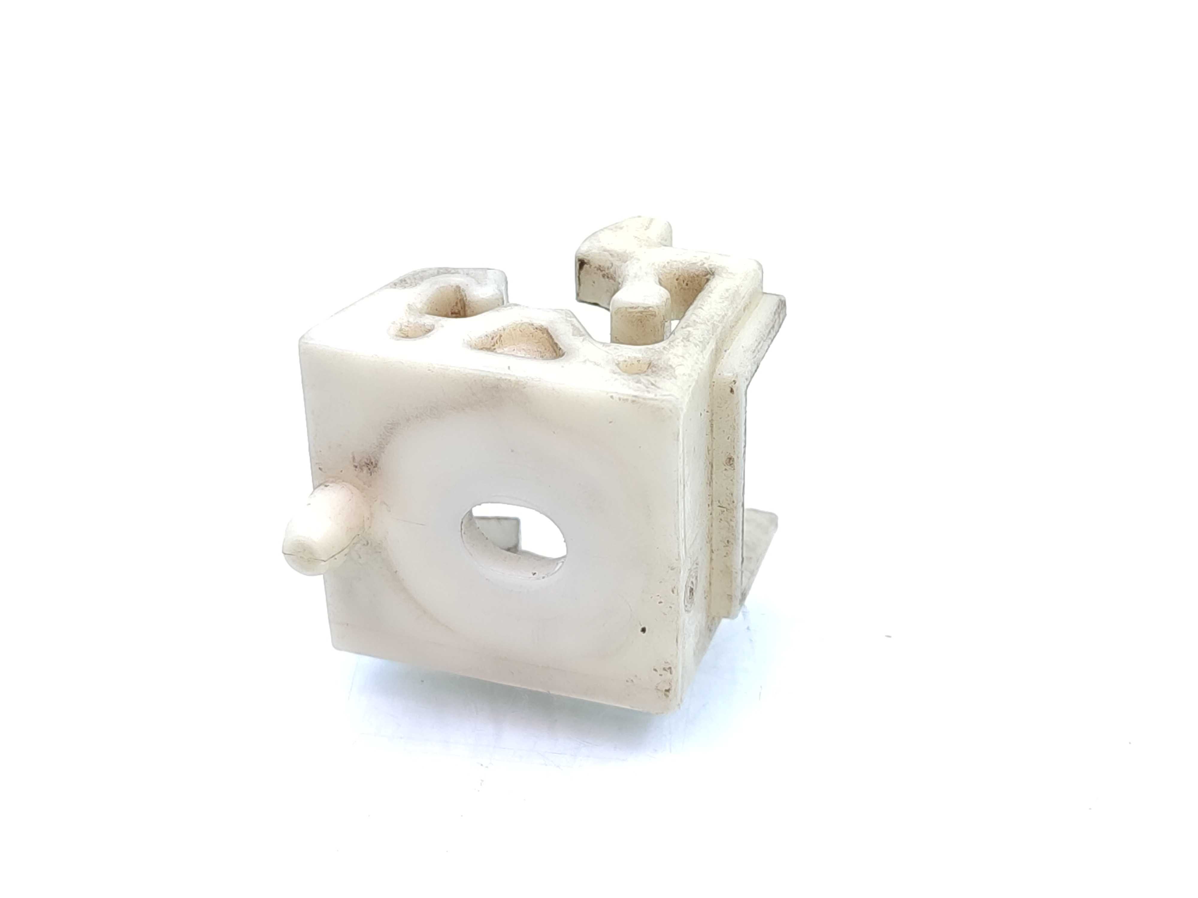 Base Fixação Braço Capô Hyundai Veloster 2011 2012 2013 2014 3