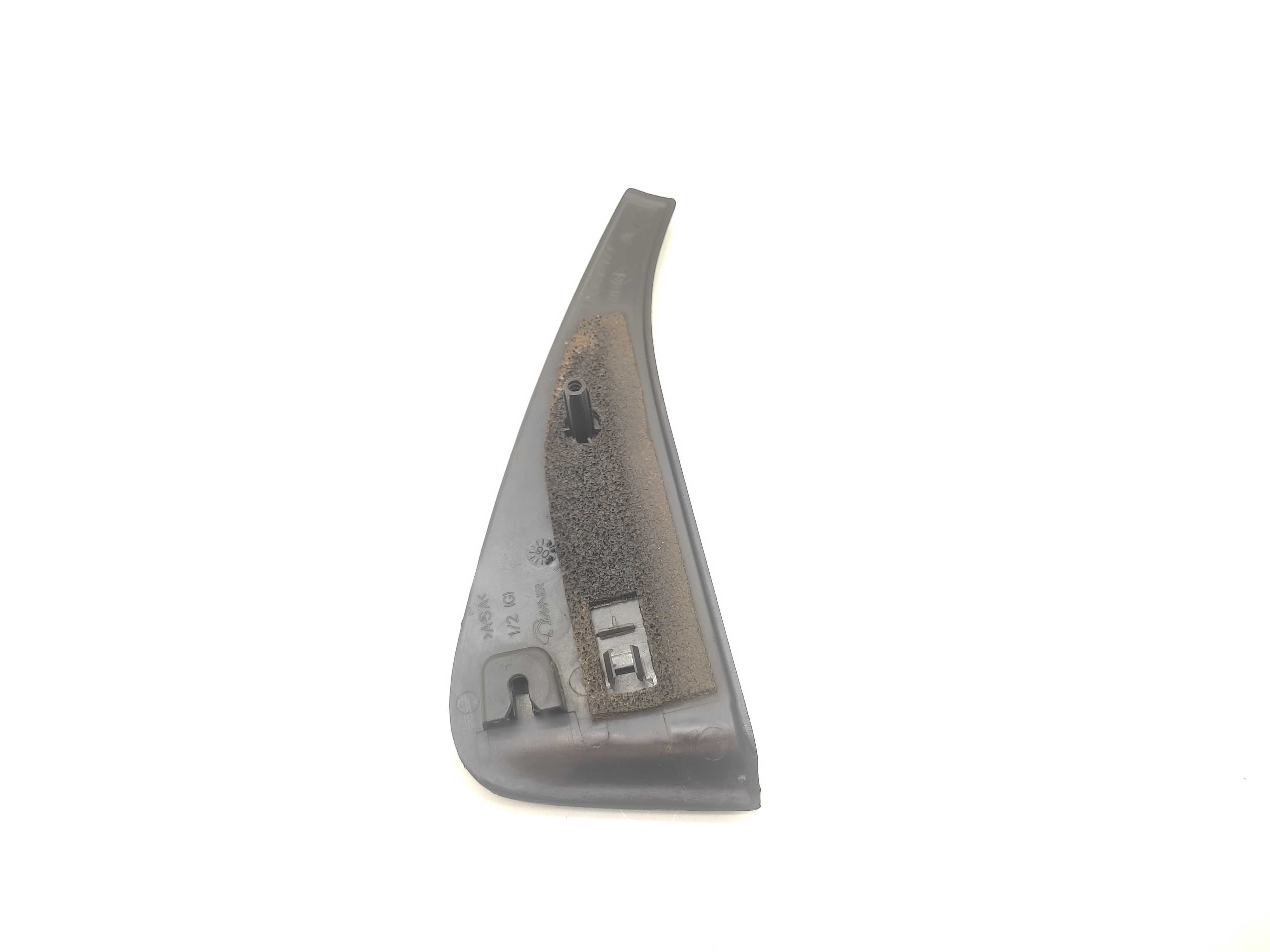 Acabamento Externo Porta T. E Citroen Xsara Picasso 2