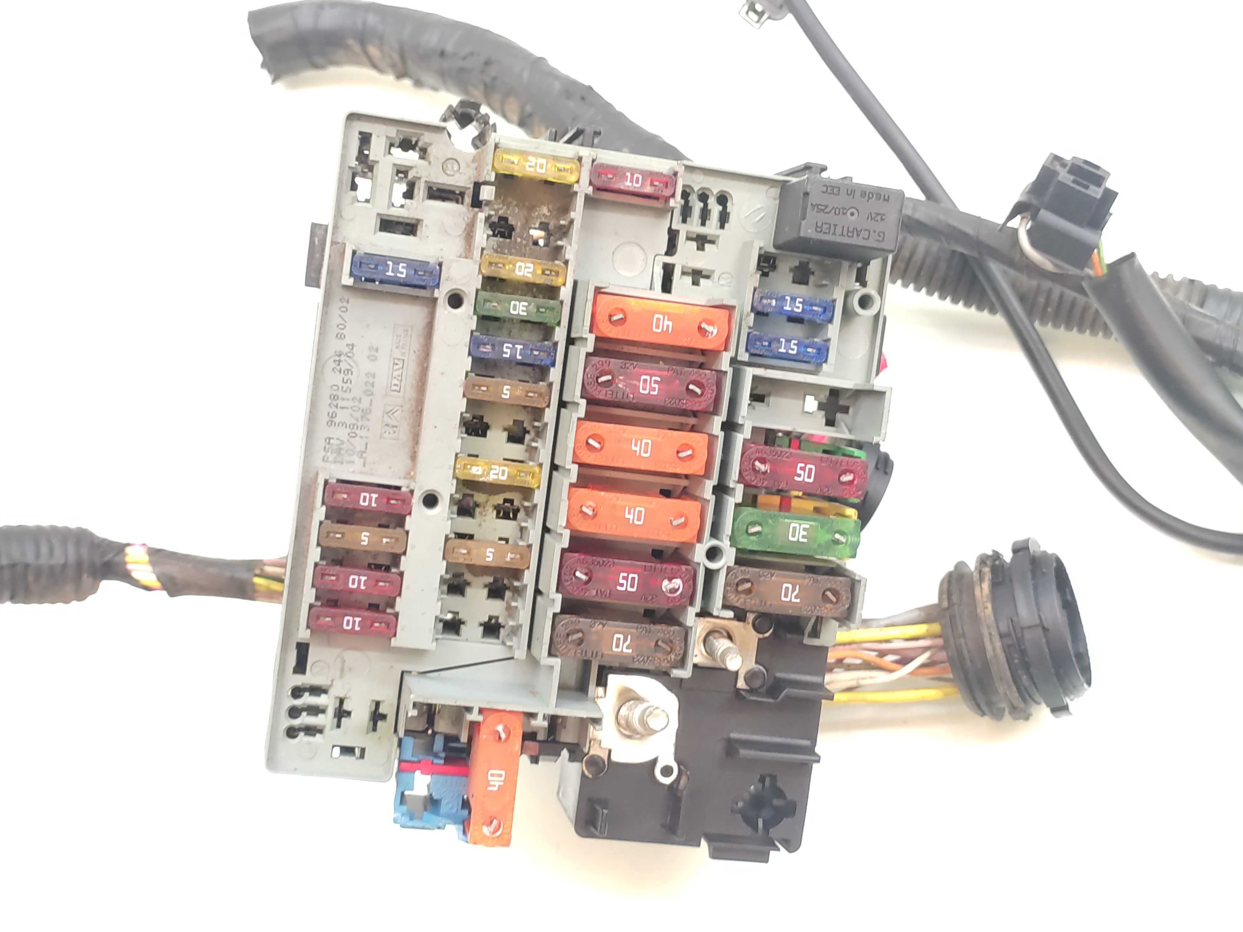 Caixa Fusível Externa Citroen Xsara Picasso 2.0 16v Mec 2005 2