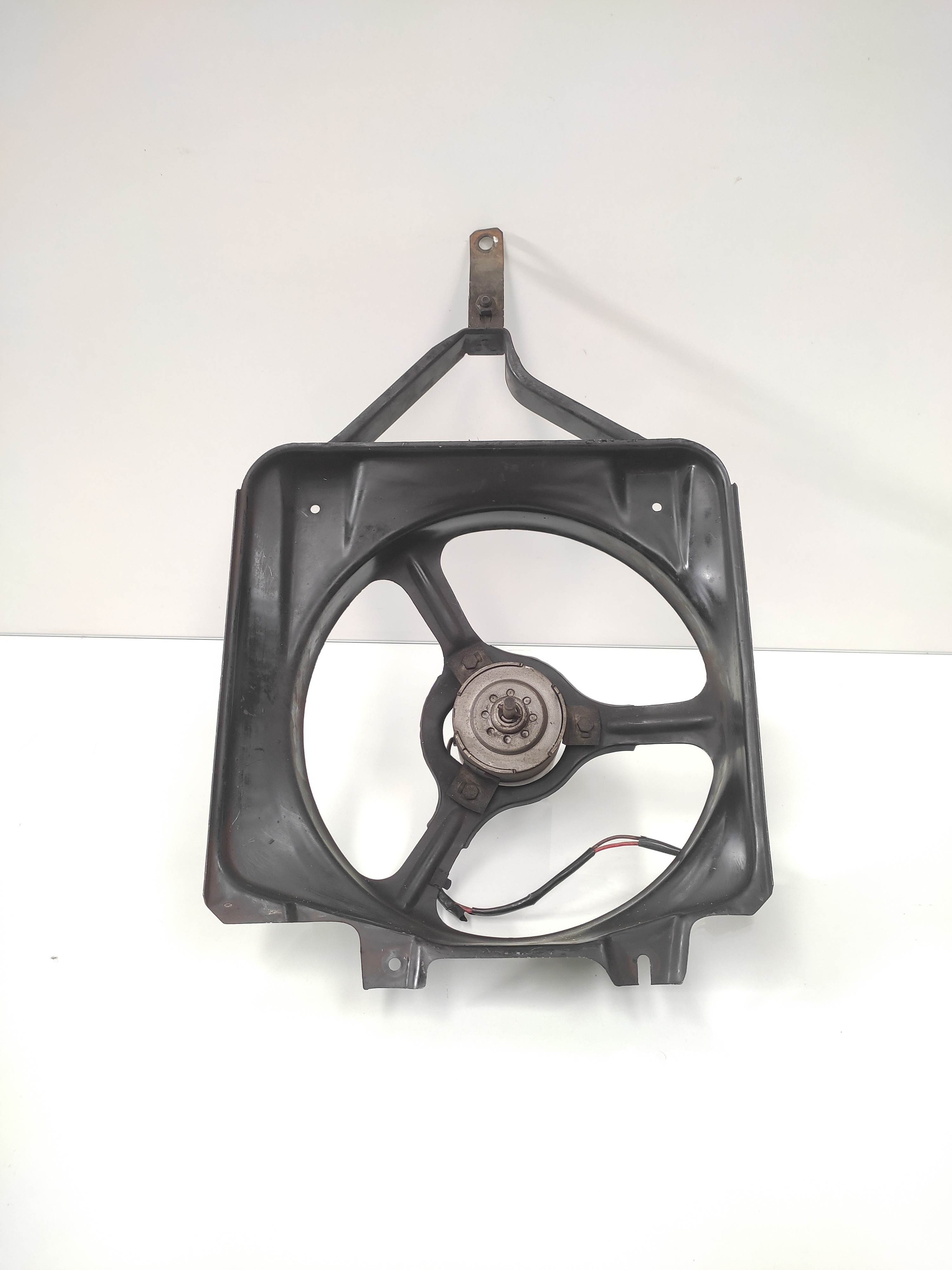 Defletor Da Ventoinha Radiador Fiat Uno Premio Elba S/ Ar 2