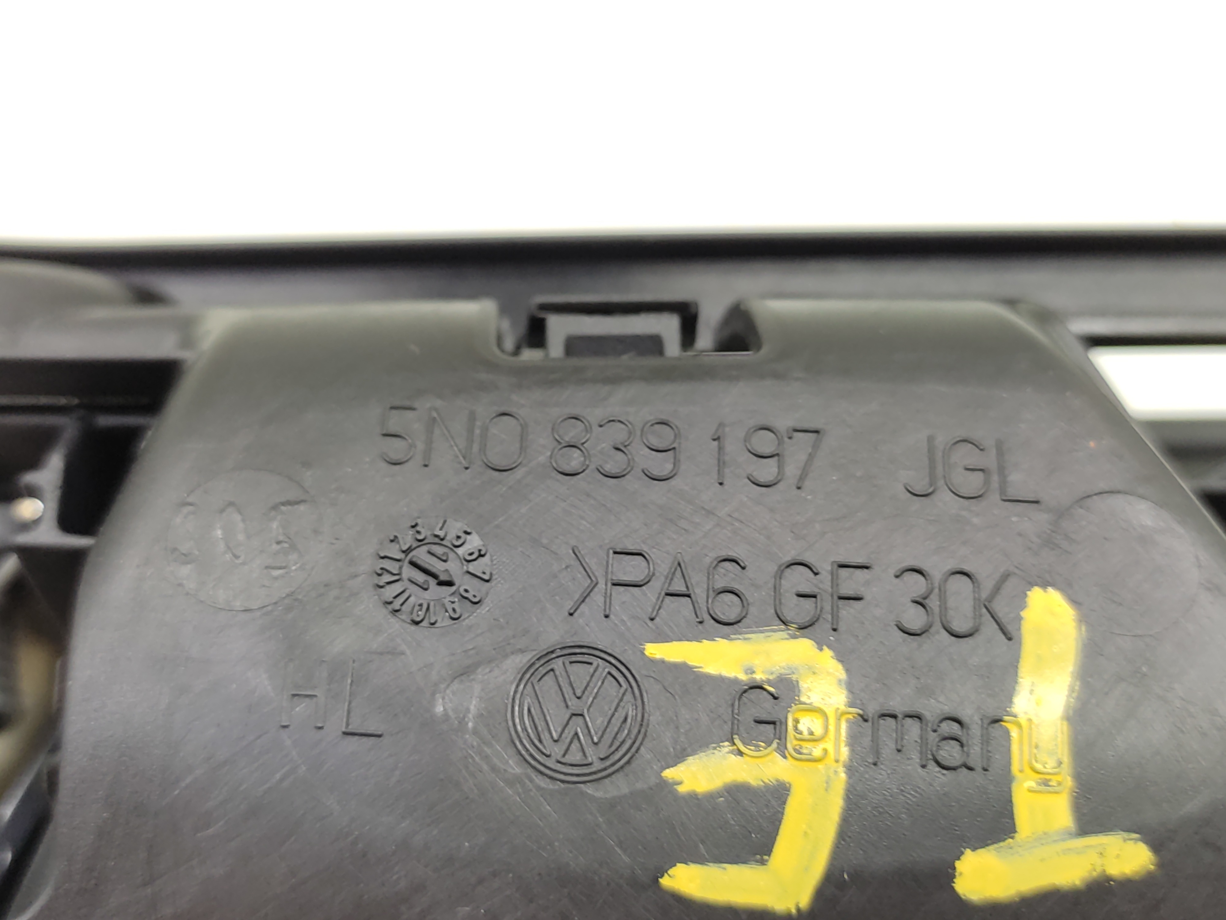 Maçaneta Interna Traseira Esquerda Vw Tiguan 2011 2012 2013 4