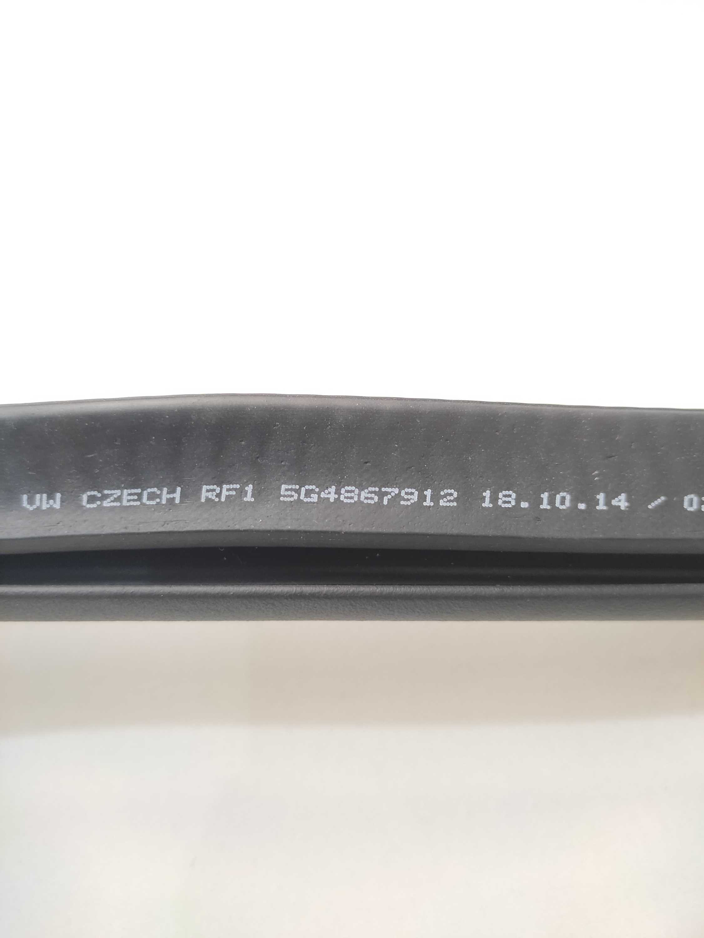 Borracha Vedação Porta Dianteira Direita Vw Golf Tsi 2015 7