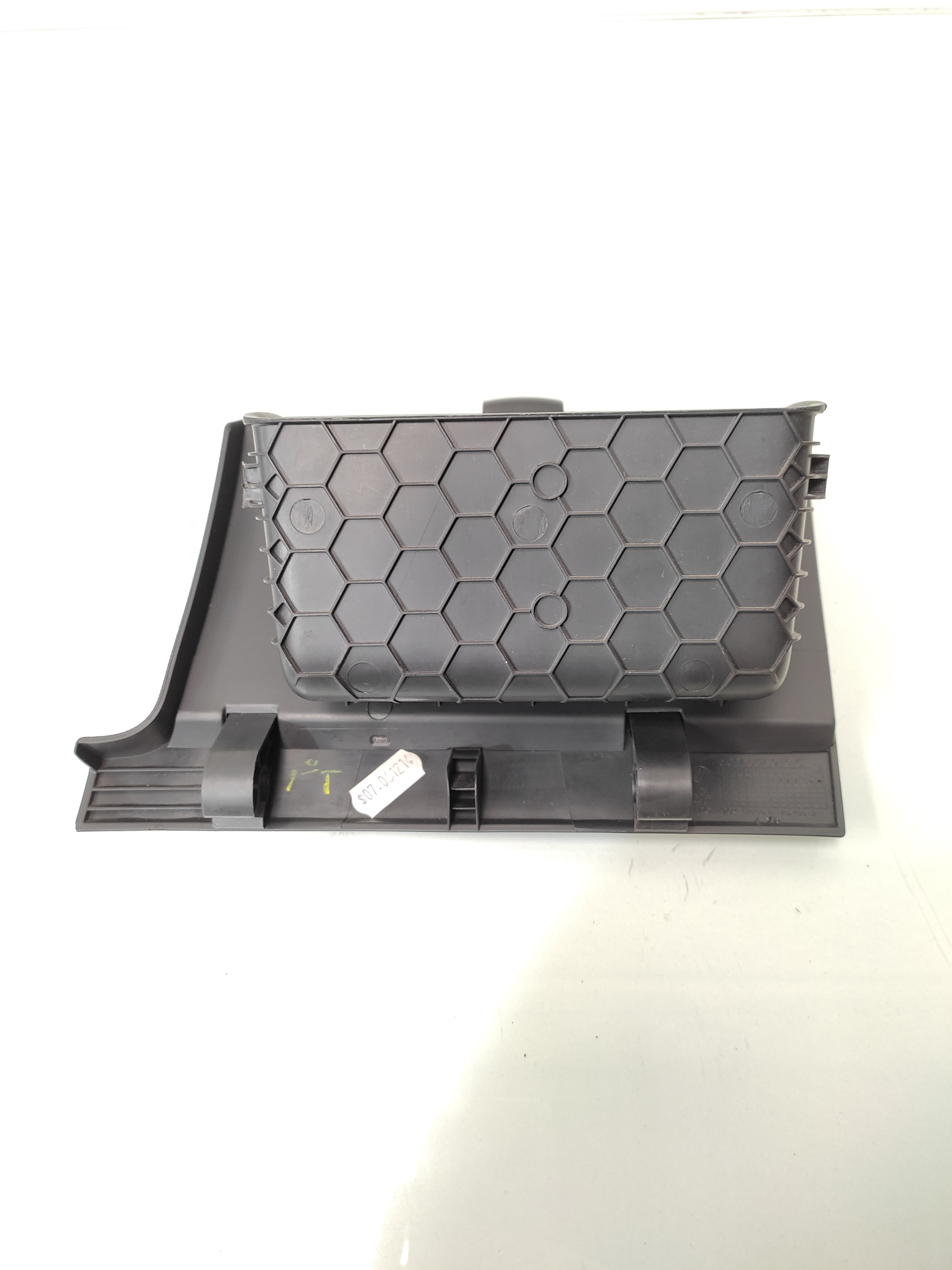 Porta Objeto Inferior Do Painel Vw Golf Tsi 2015 5gm857919c Preto 3