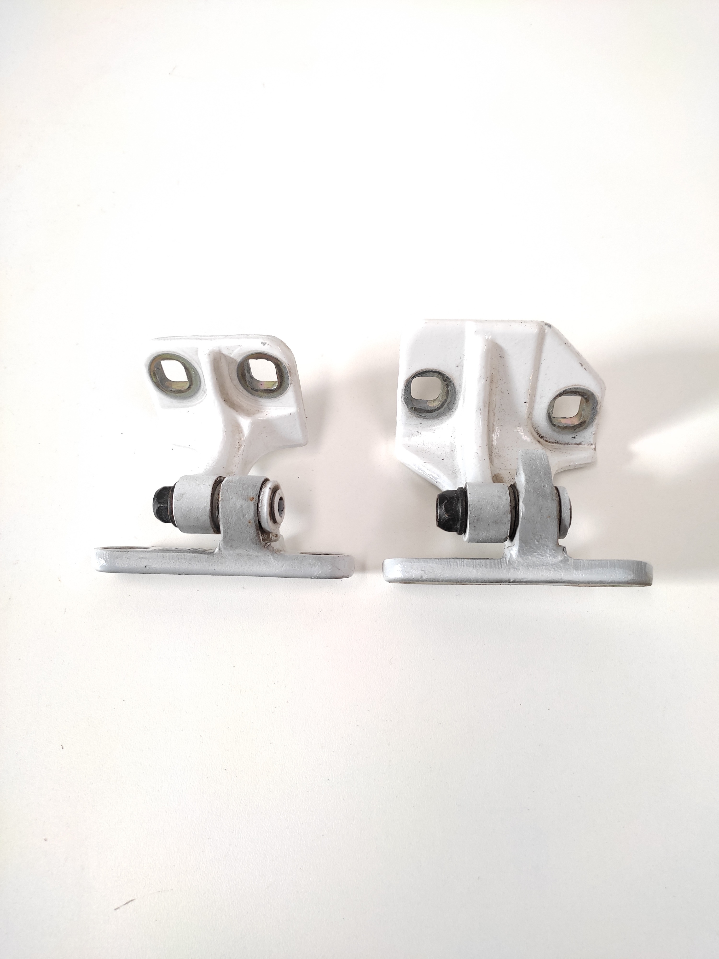 Dobradiça Porta Traseira Esquerda Mercedes Classe A 160 99 1