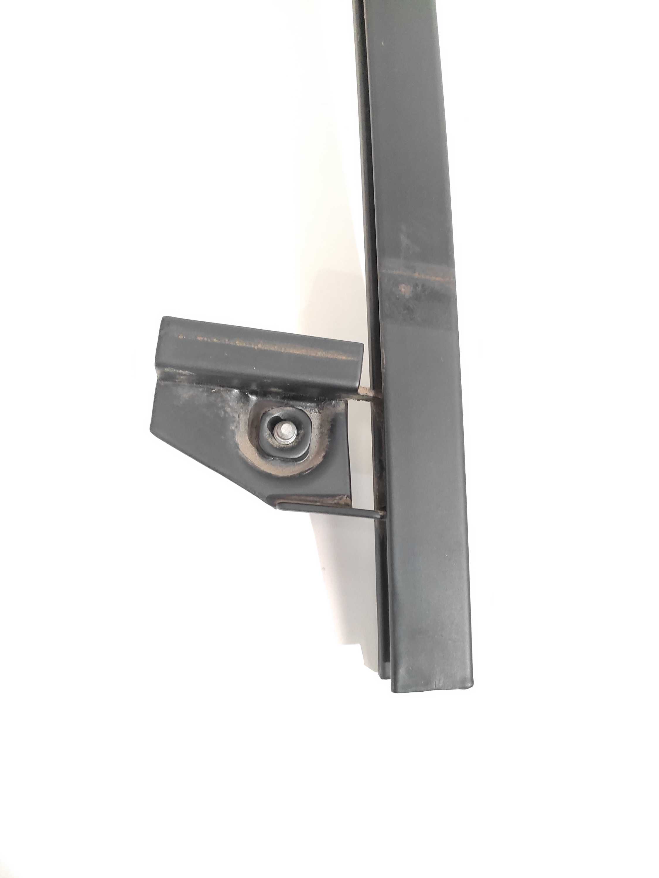 Guia Do Vidro Fixo Traseiro Direito Fiat Marea Weekend 2000 2