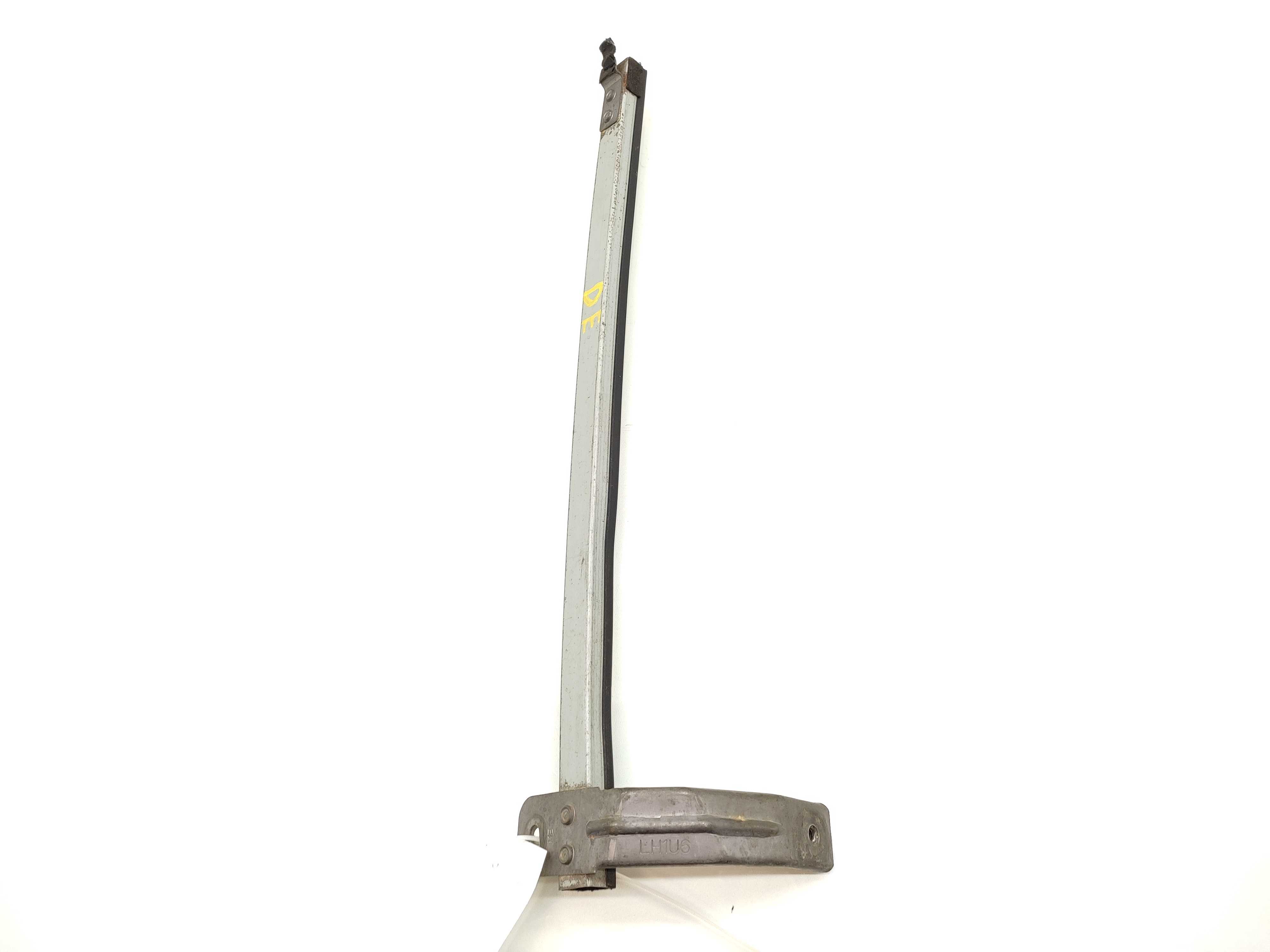 Guia Vidro Porta Dianteira Esquerda Nissan Livina 2011 2010 2