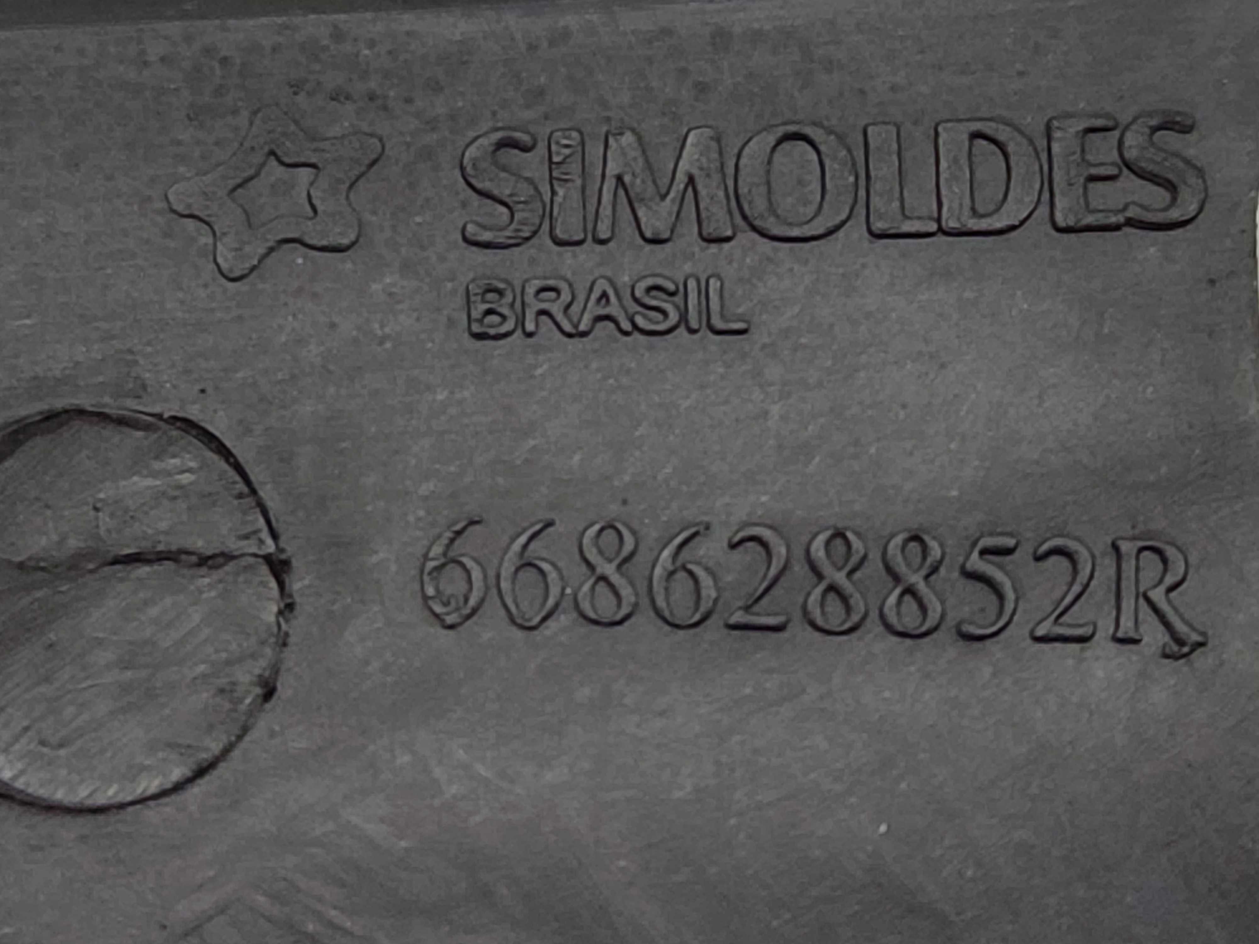 Grade Churrasqueira Lado Direito Renault Logan Sandero 2011 Preto Plástico 3