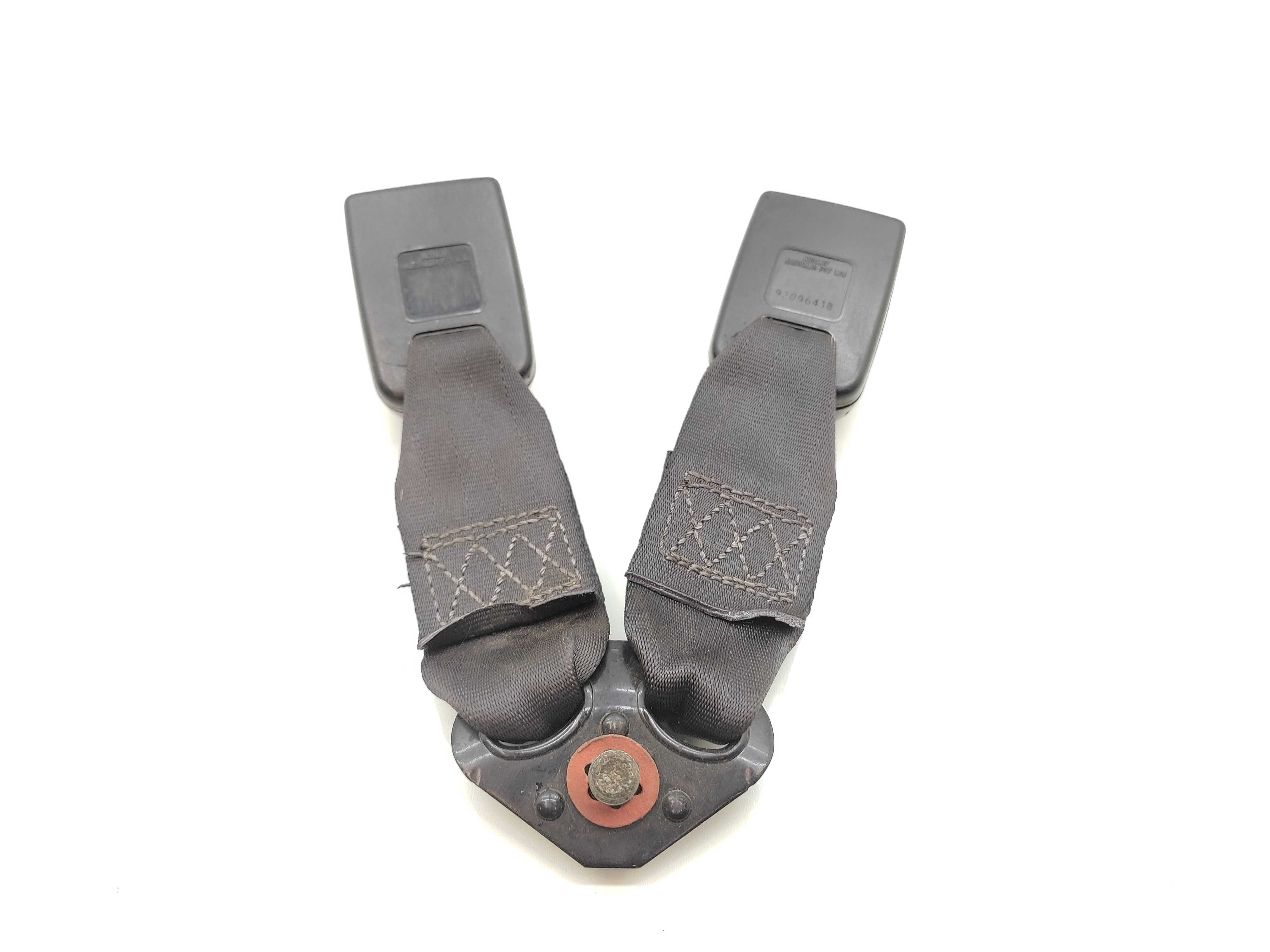 Engate Cinto Traseiro Gm Omega Australiano 2005 2004 2003 3