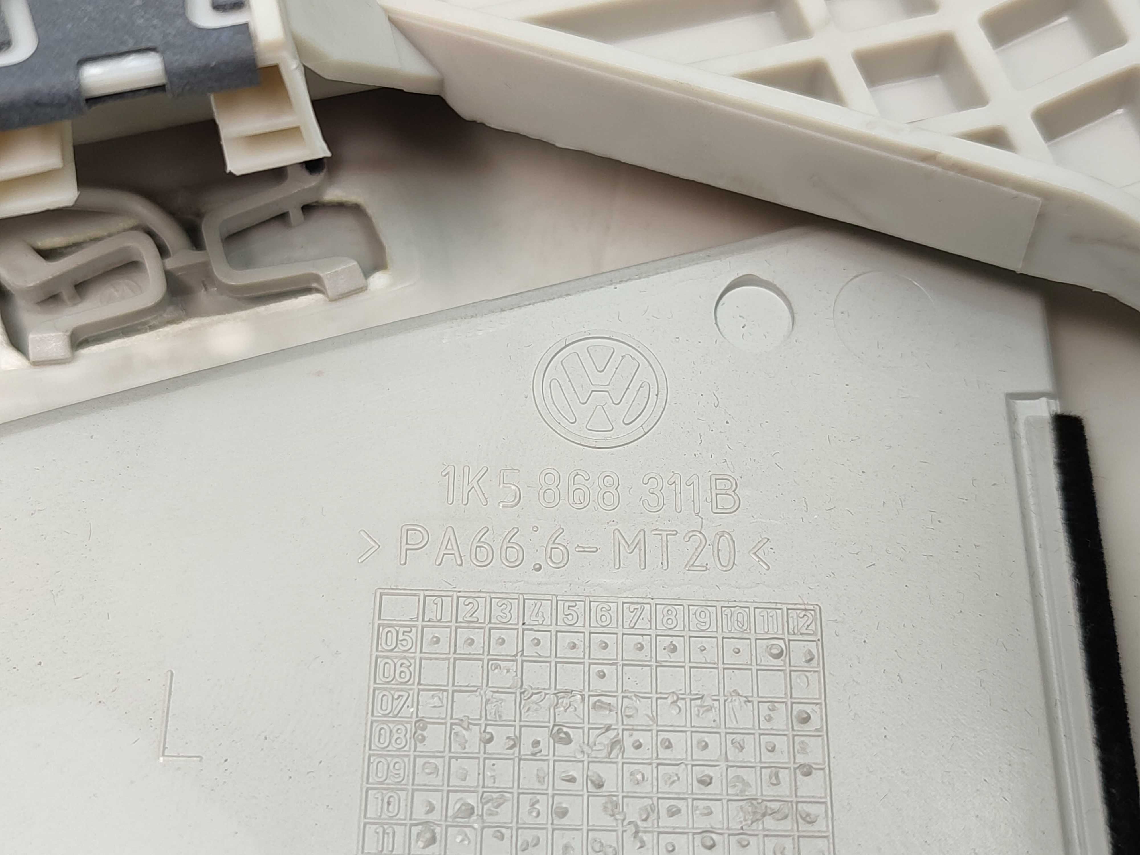 Acabamento Coluna Central Esquerda Vw Jetta Variant 2012 3