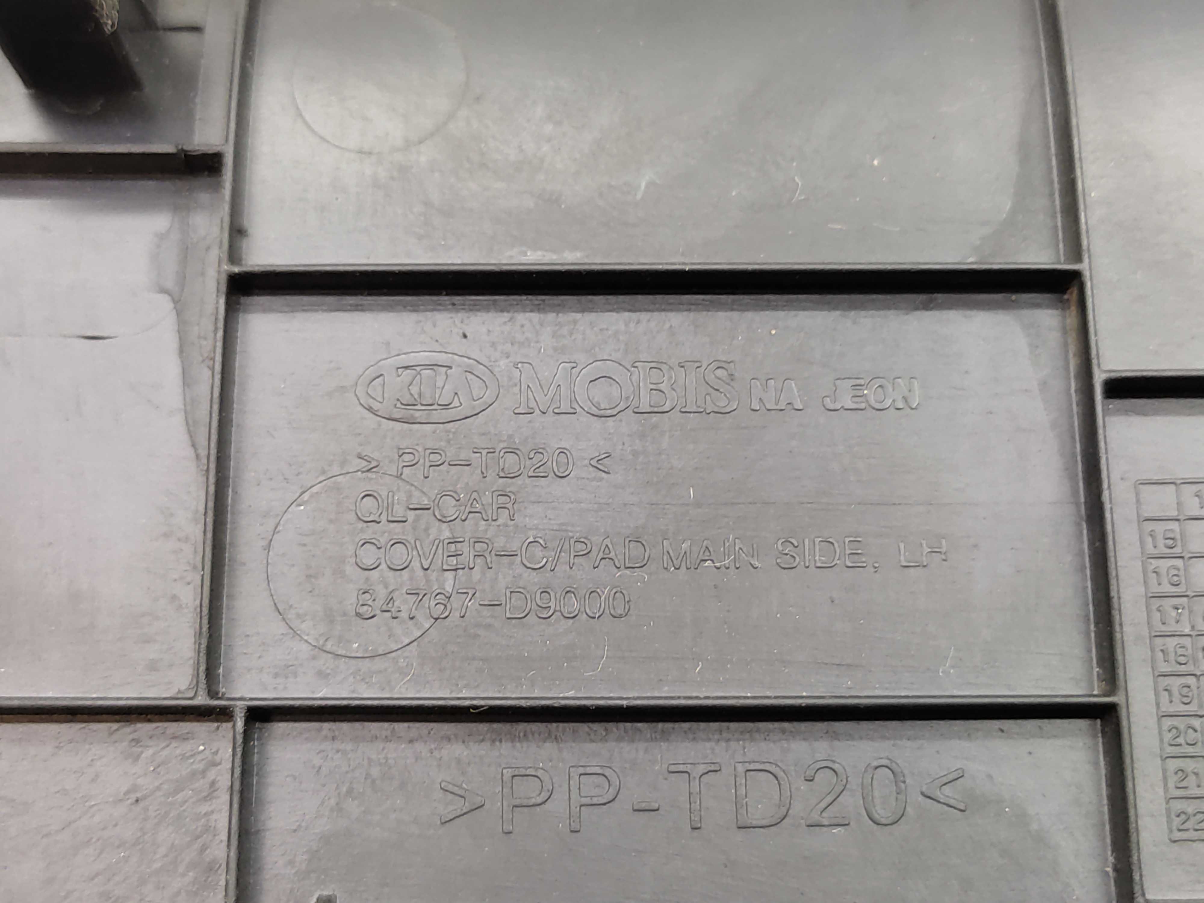 Acabamento Lateral Esquerdo Capa Painel Kia Sportage 2018 3